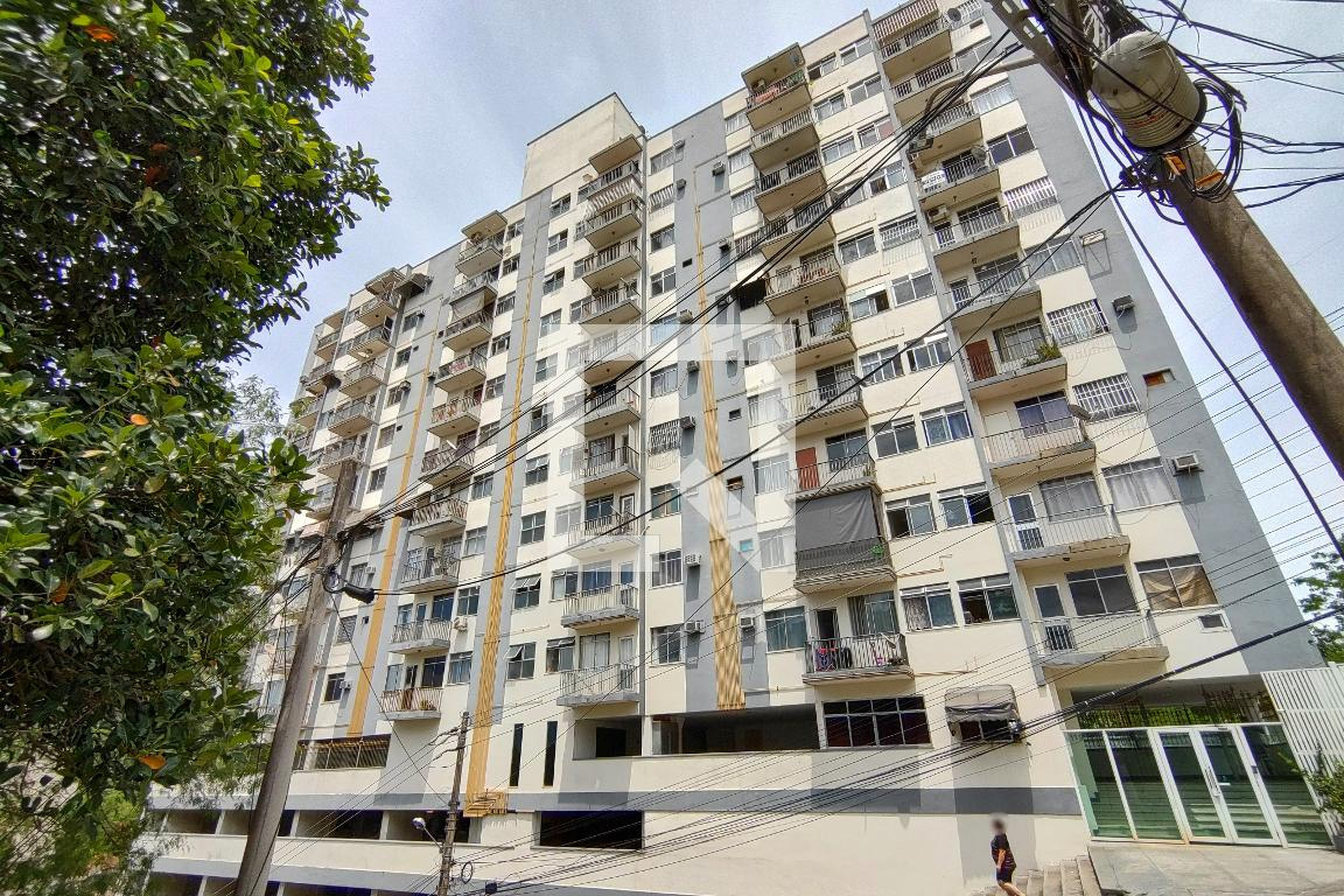 Fachada do Prédio Condomínio Suites do Bairro Chique