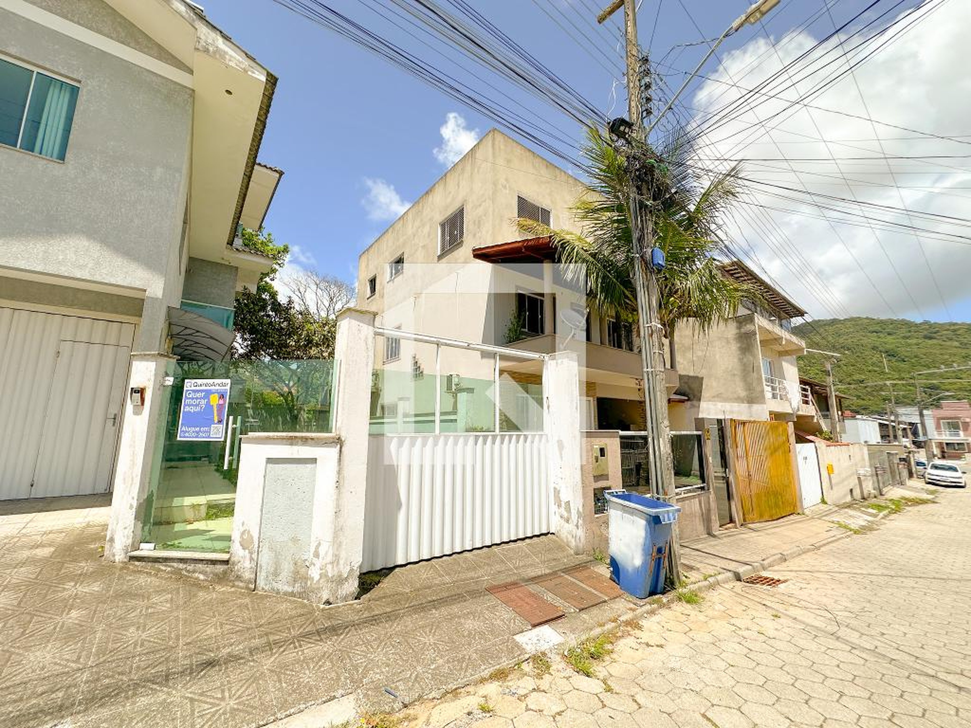 Fachada Condomínio em Servidão Portal do Sol, 363