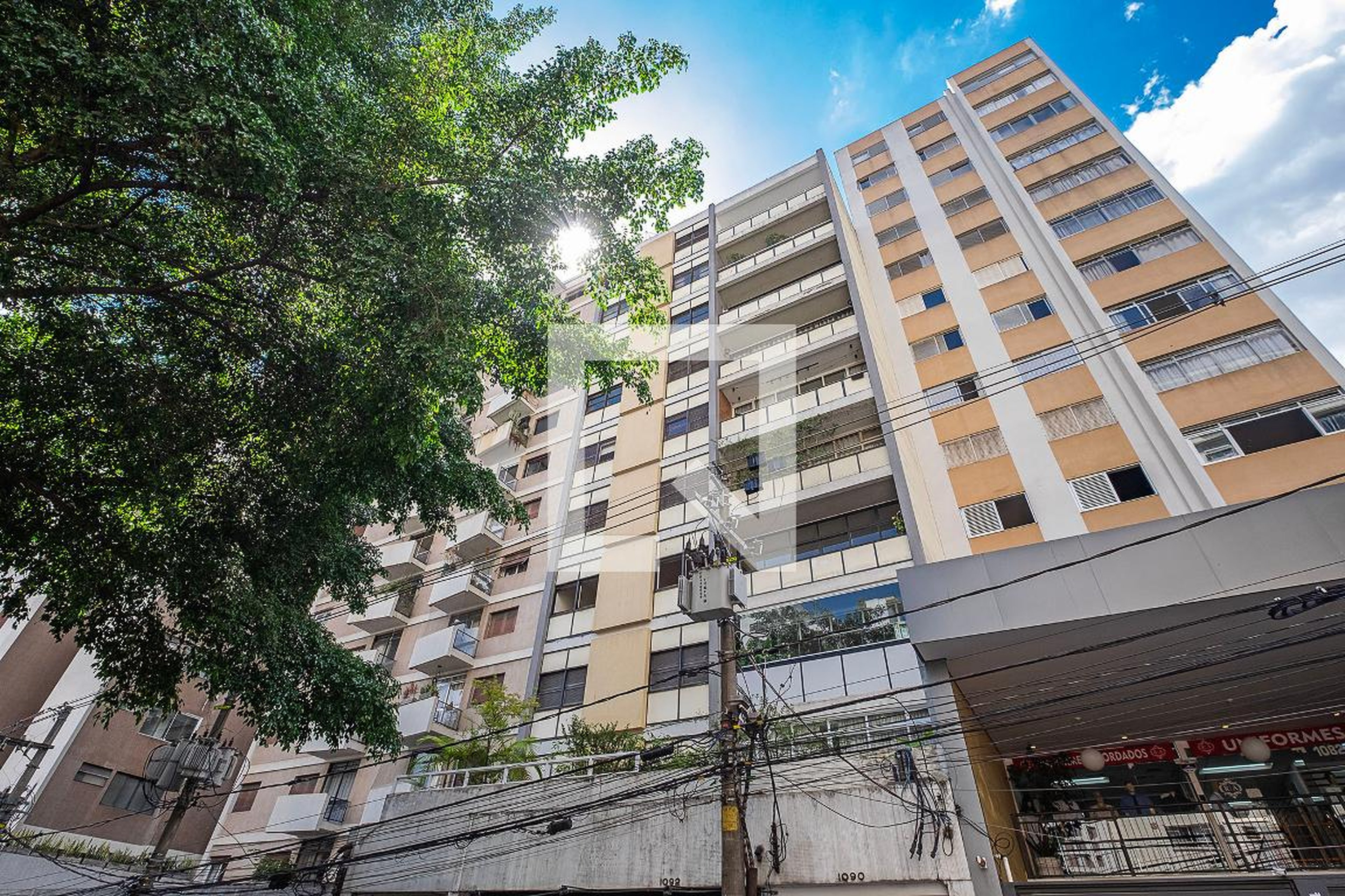 Fachada Edificio Clara Lucia