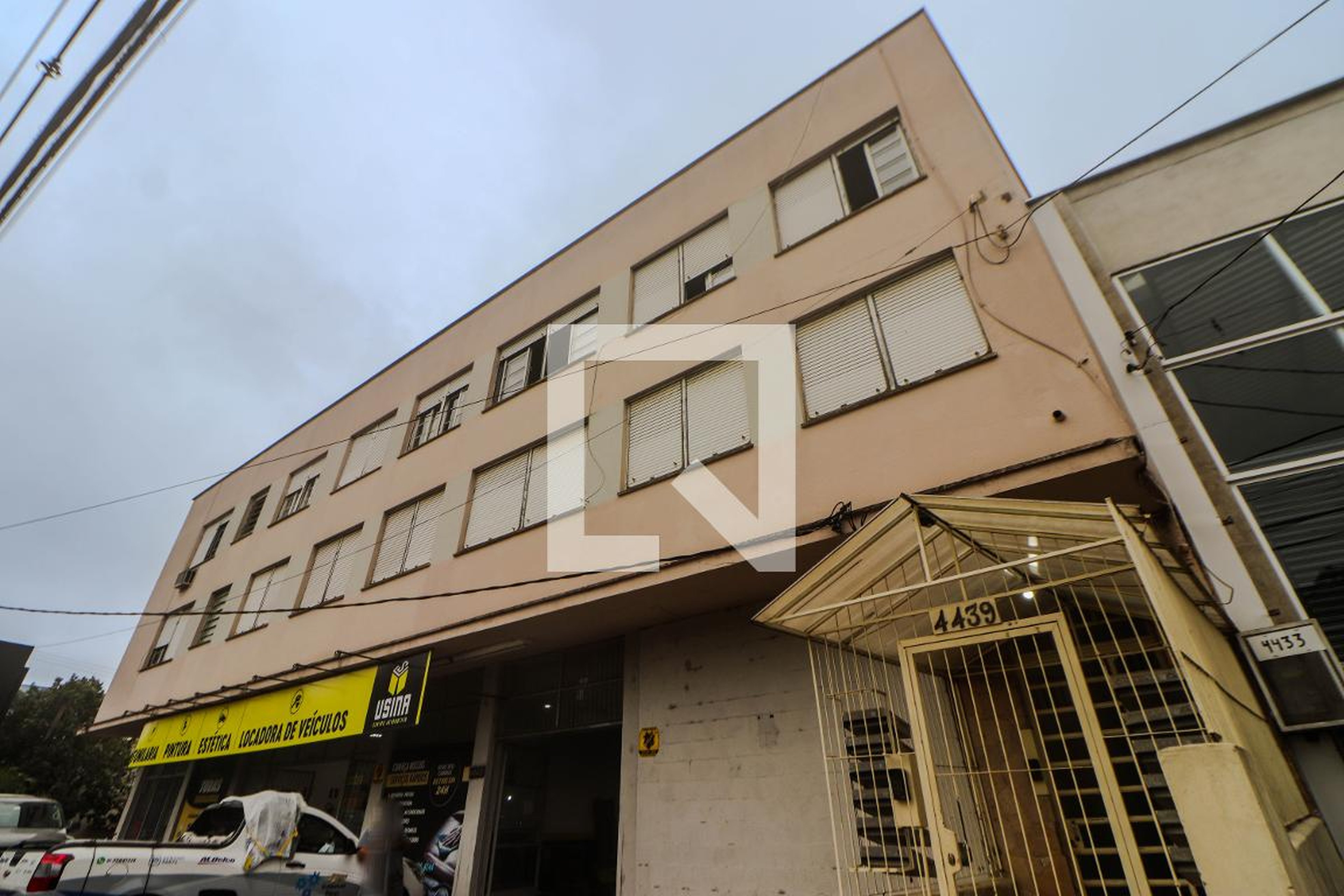 Fachada Condomínio em Avenida Protásio Alves, 4439