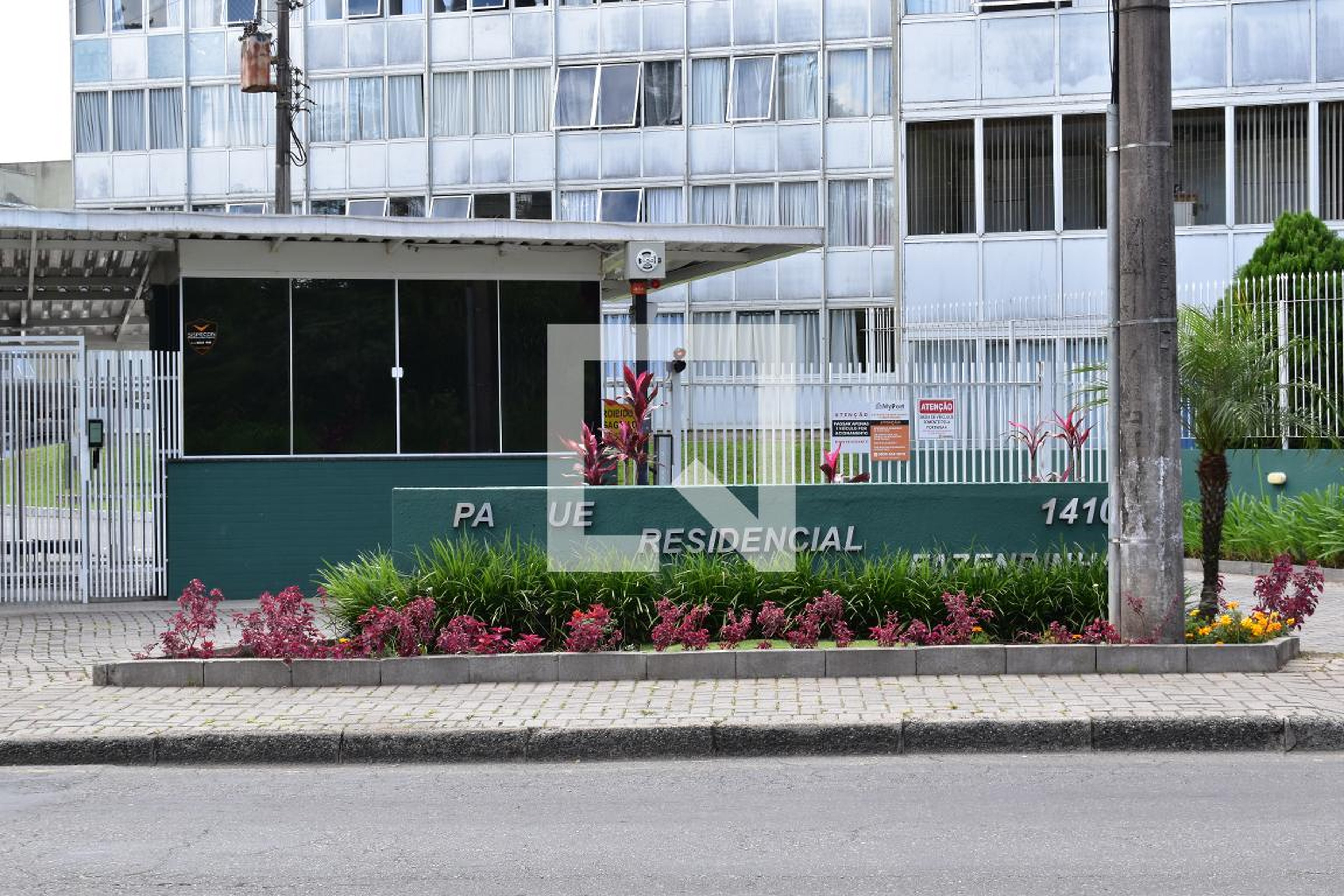 Fachada do condomínio Condomínio Parque Residencial Fazendinha