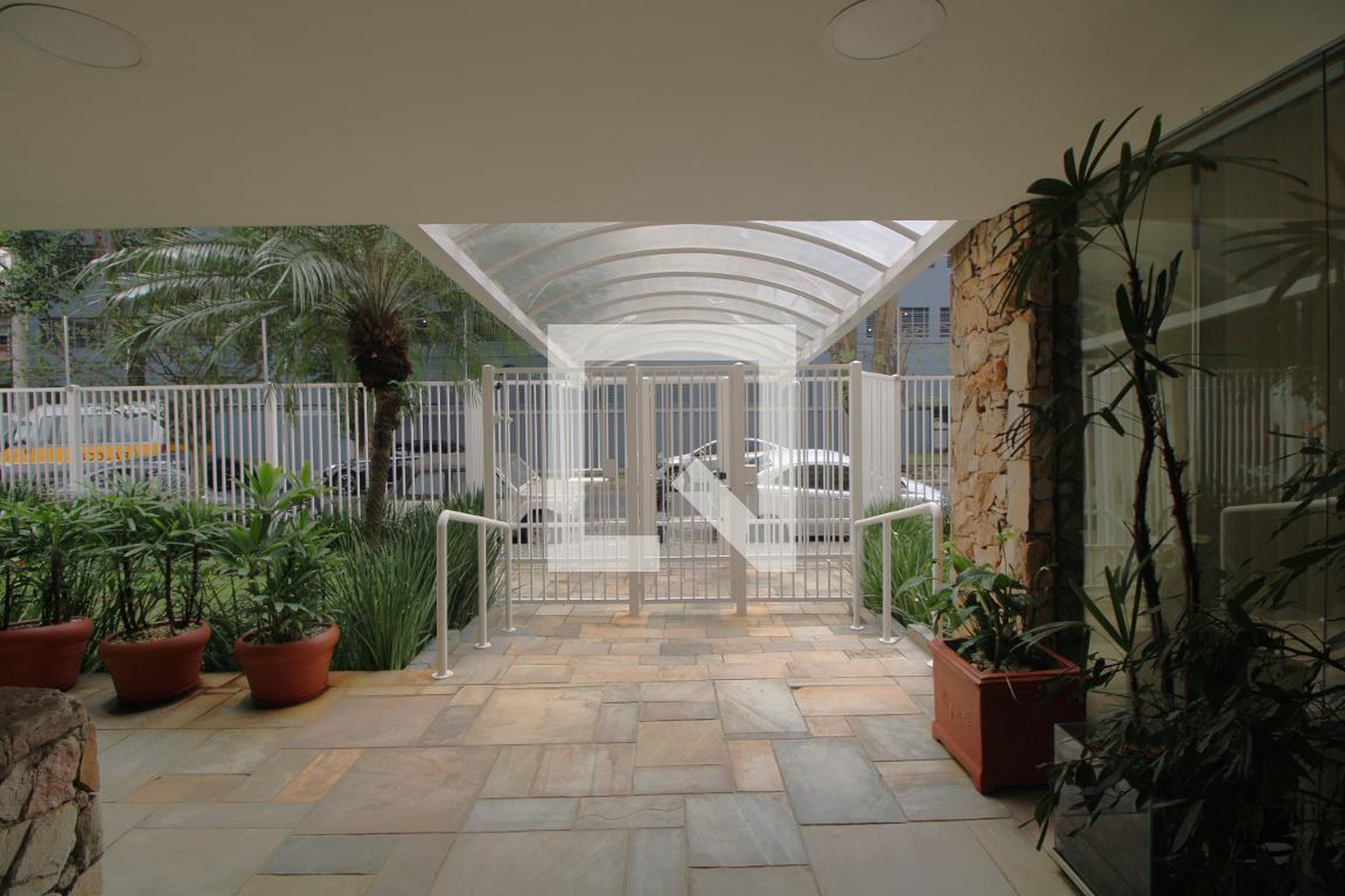 Entrada do prédio - Edifício Tapiocaba