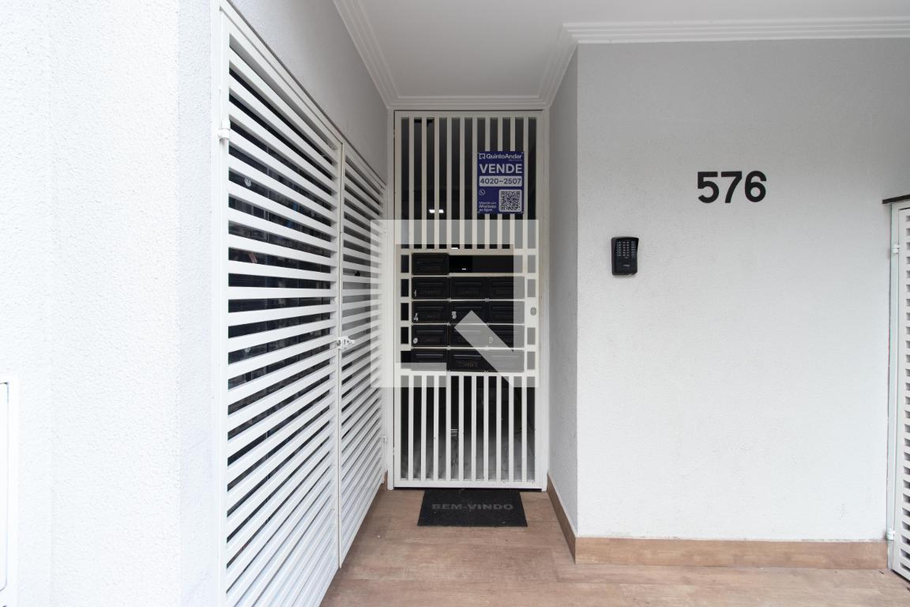 Fachada Condomínio em Rua Mussumés, 576