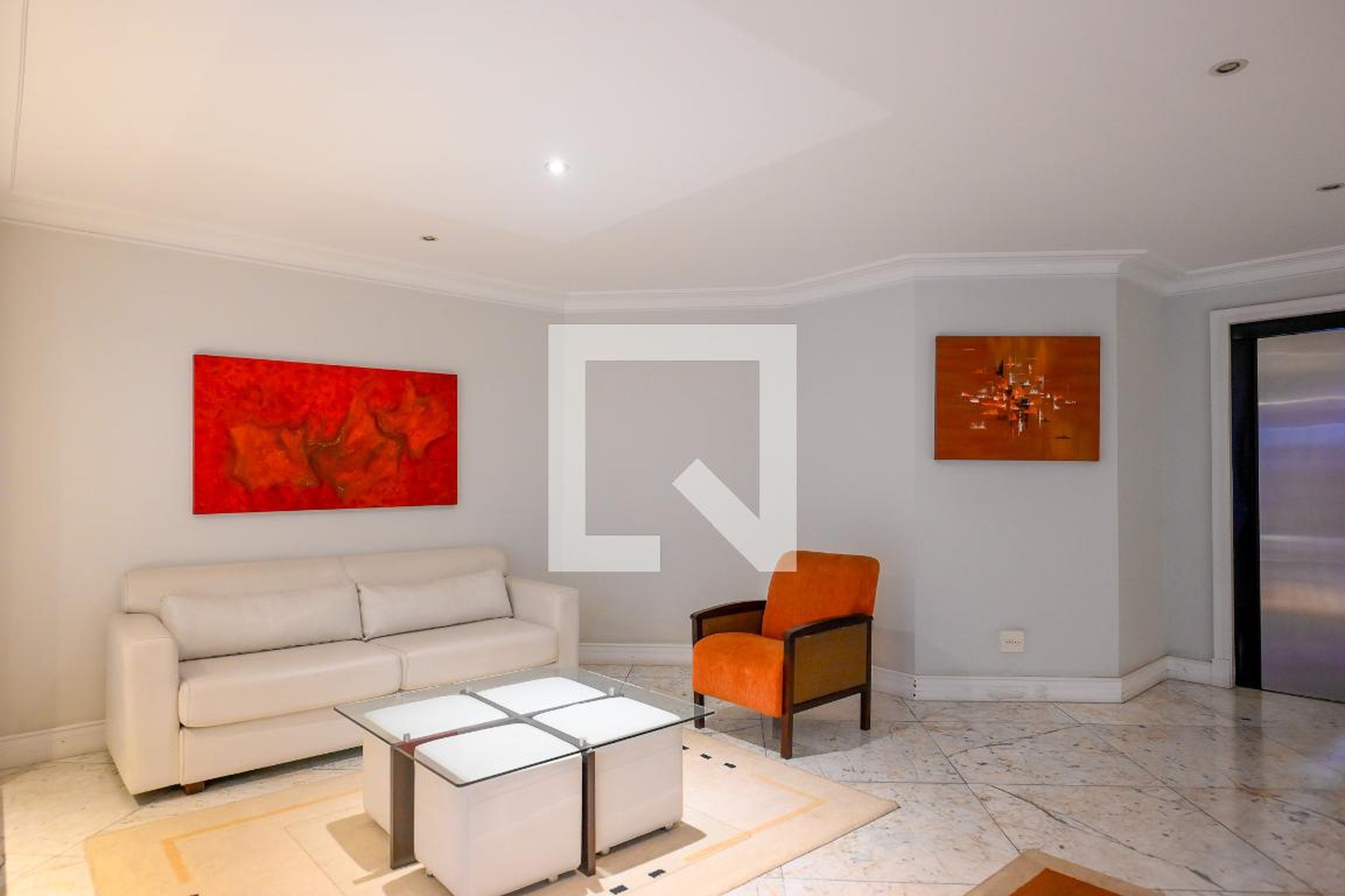 Hall de Entrada Condomínio Paula