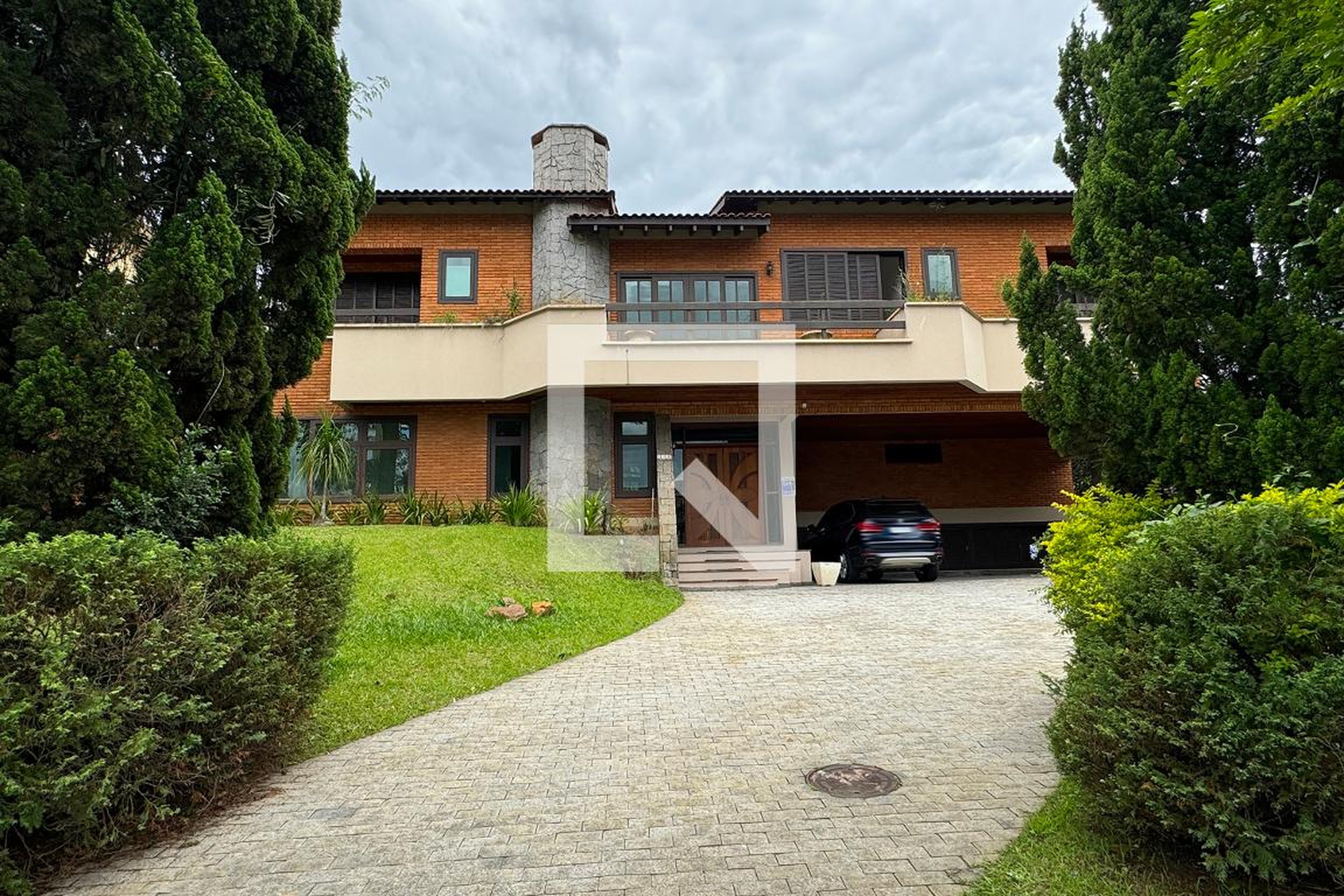 Fachada Condomínio em Alameda Friburgo, 109