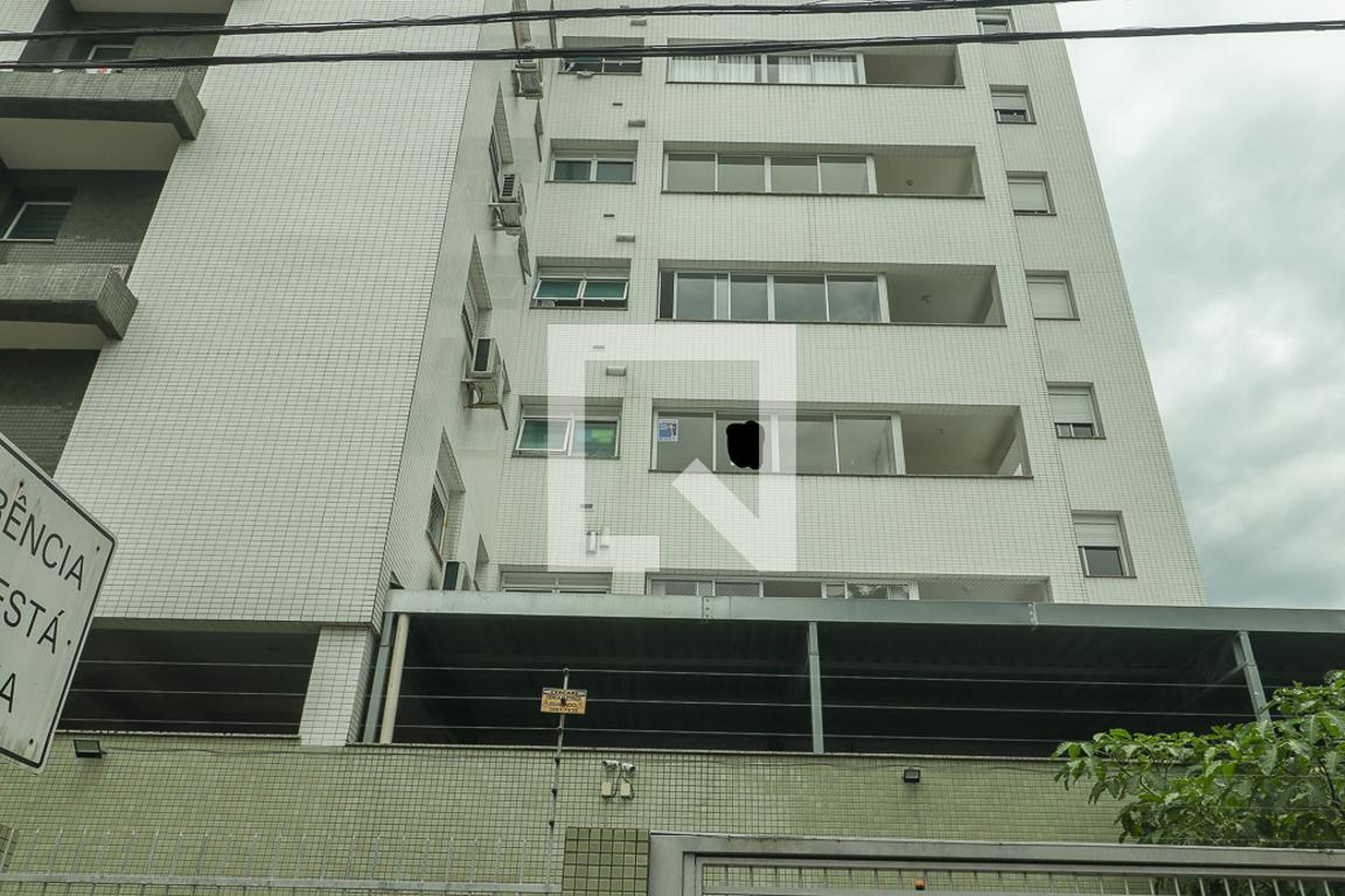 Fachada Edifício Vista Flamboyant