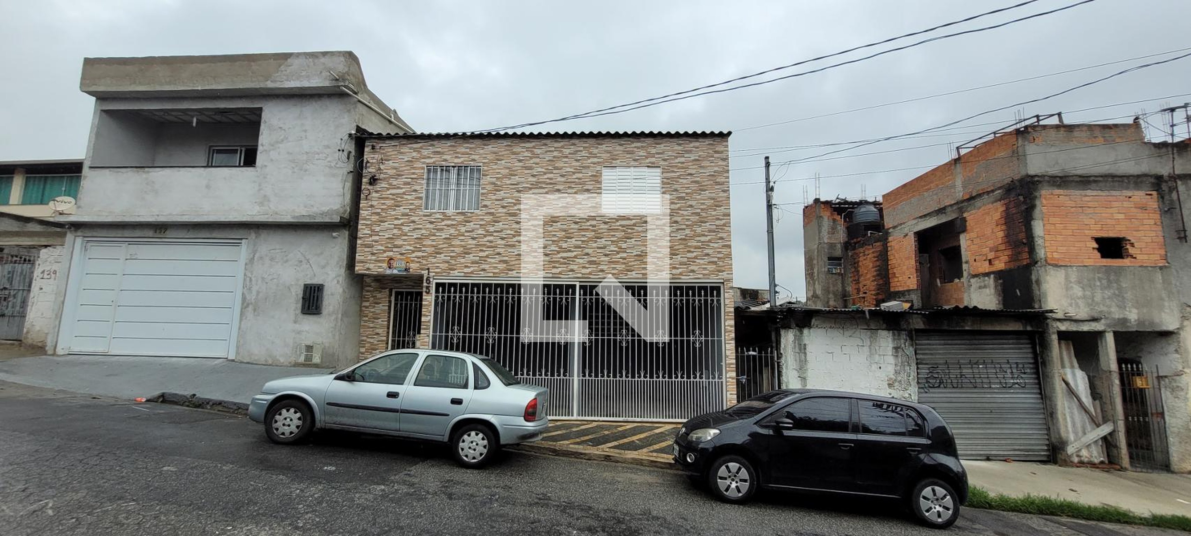 Fachada Condomínio em Rua Mirassol, 165