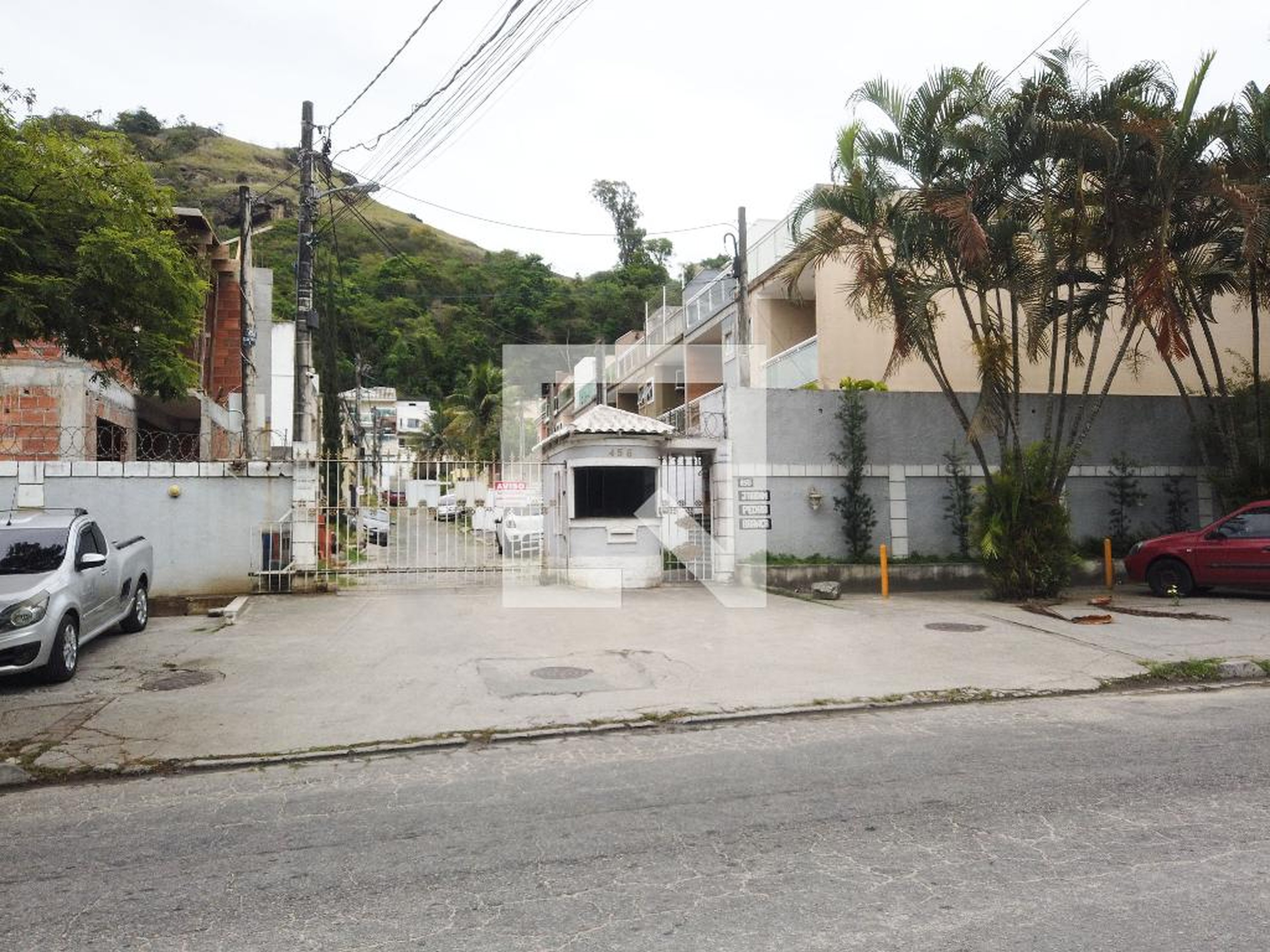 Fachada do Condomínio Condomínio Jardim Pedra Branca