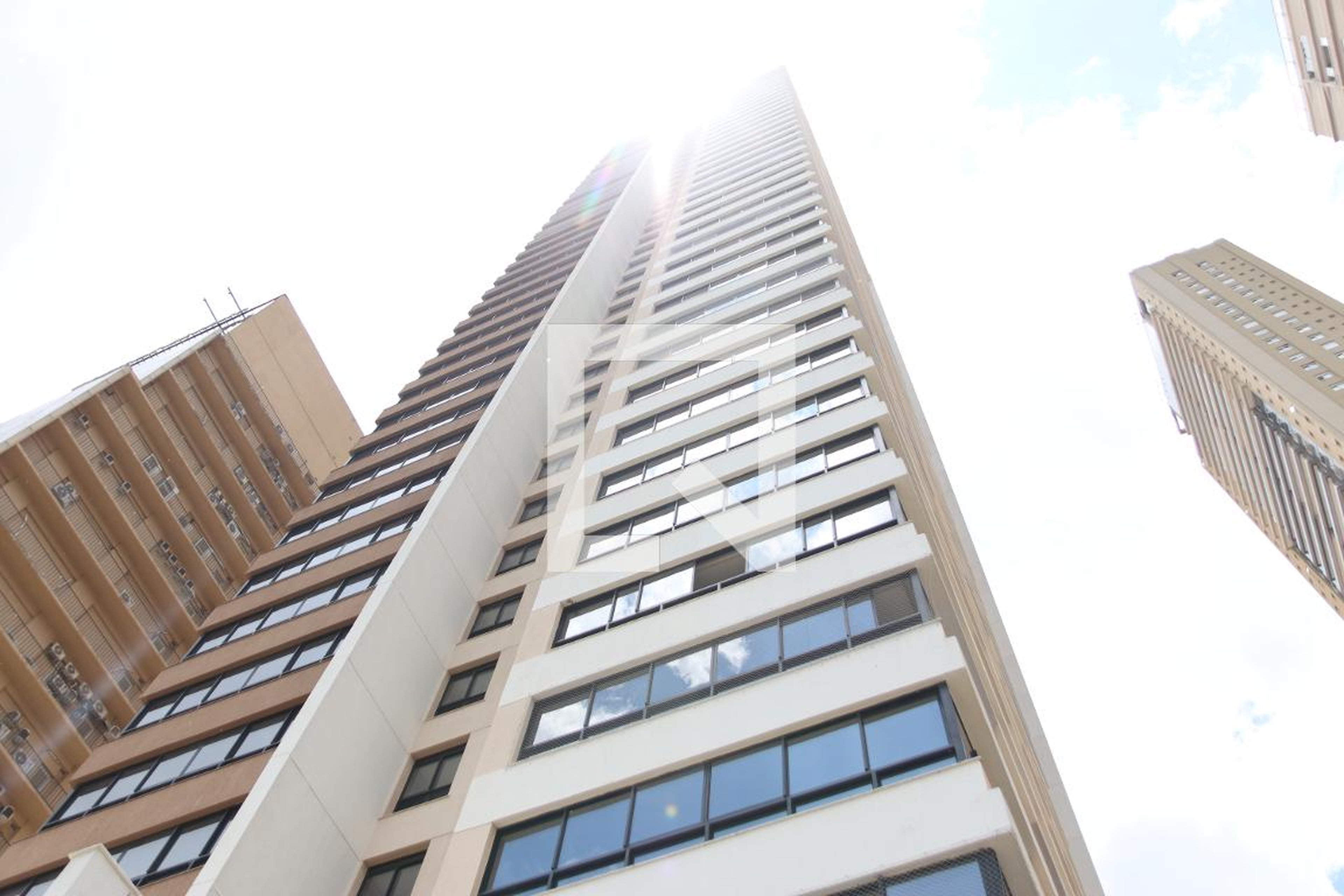 Fachada Condomínio em Rua 72, 470