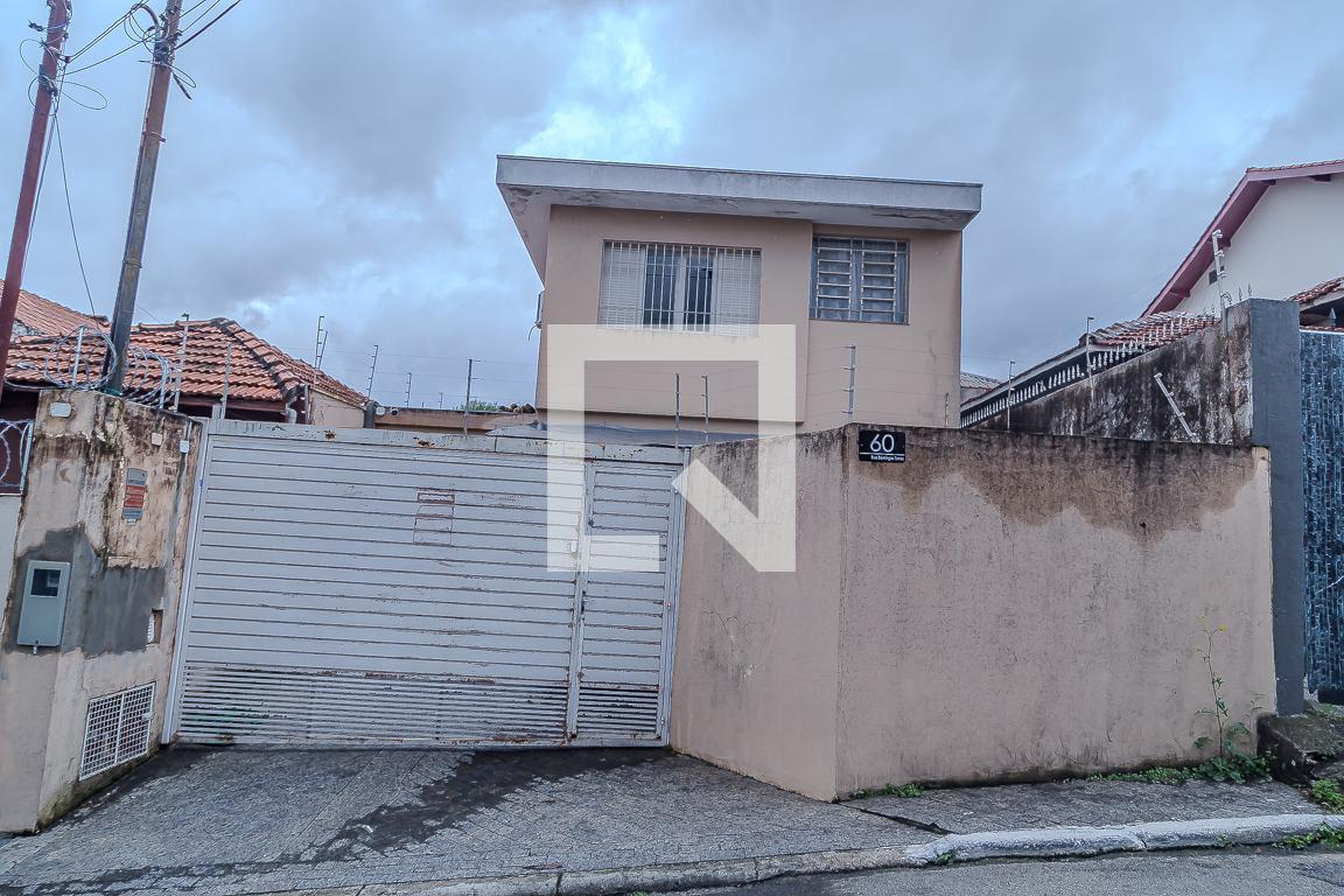 Fachada Condomínio em Rua Domingos Terras, 60