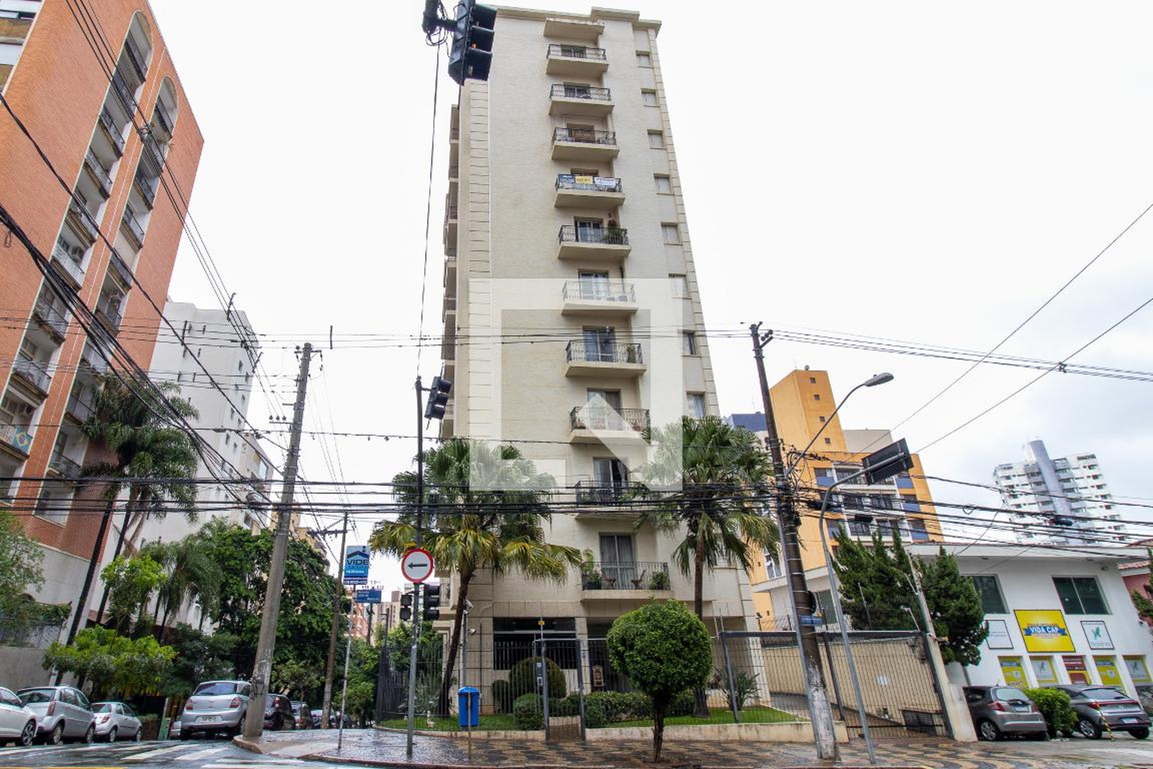 Fachada Condomínio em Avenida Júlio de Mesquita, 1019