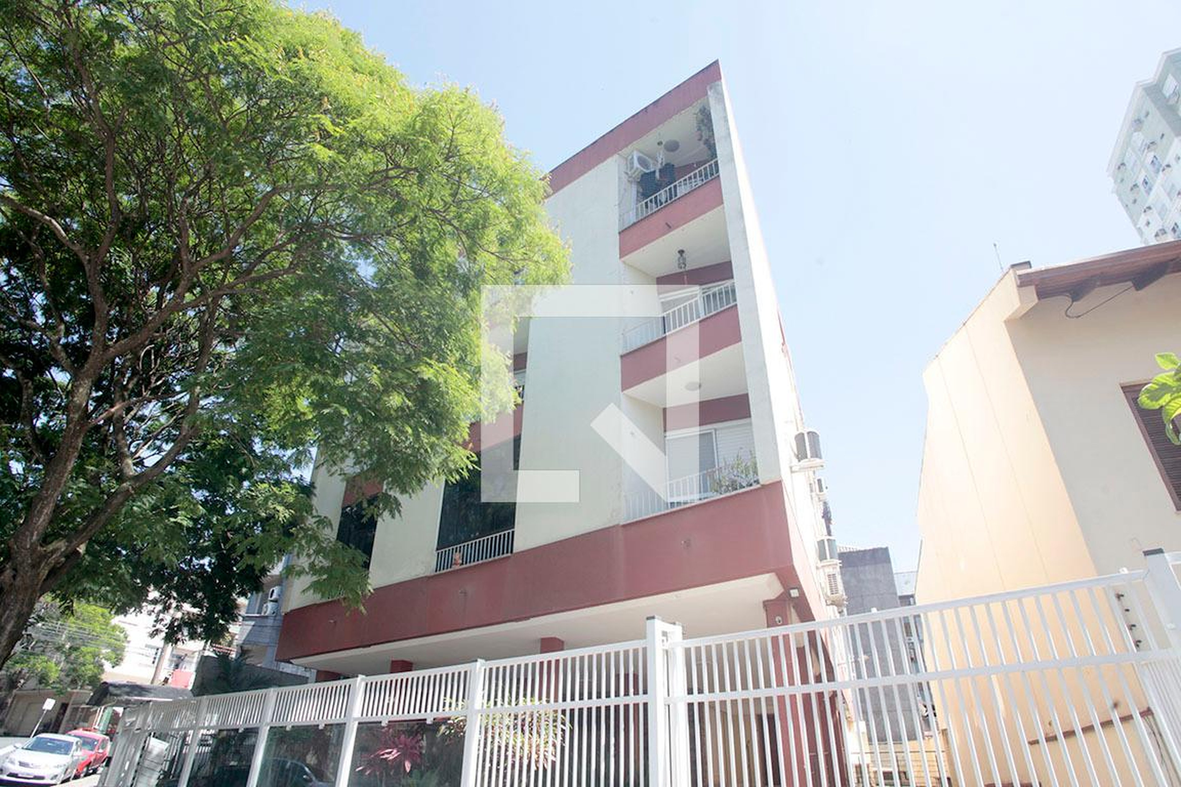 Fachada Condomínio Guaira