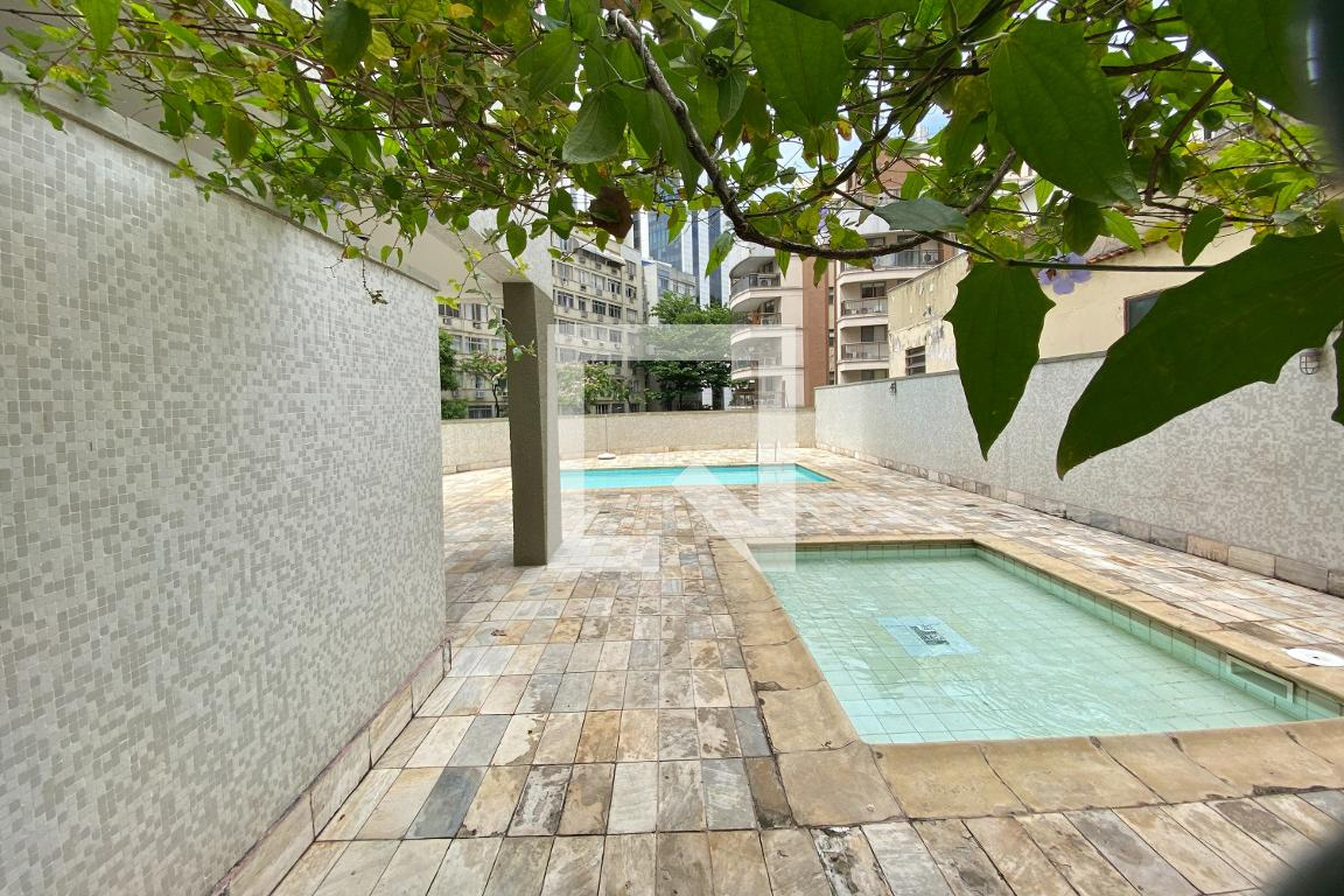 Piscina - Edifício Leibnitz