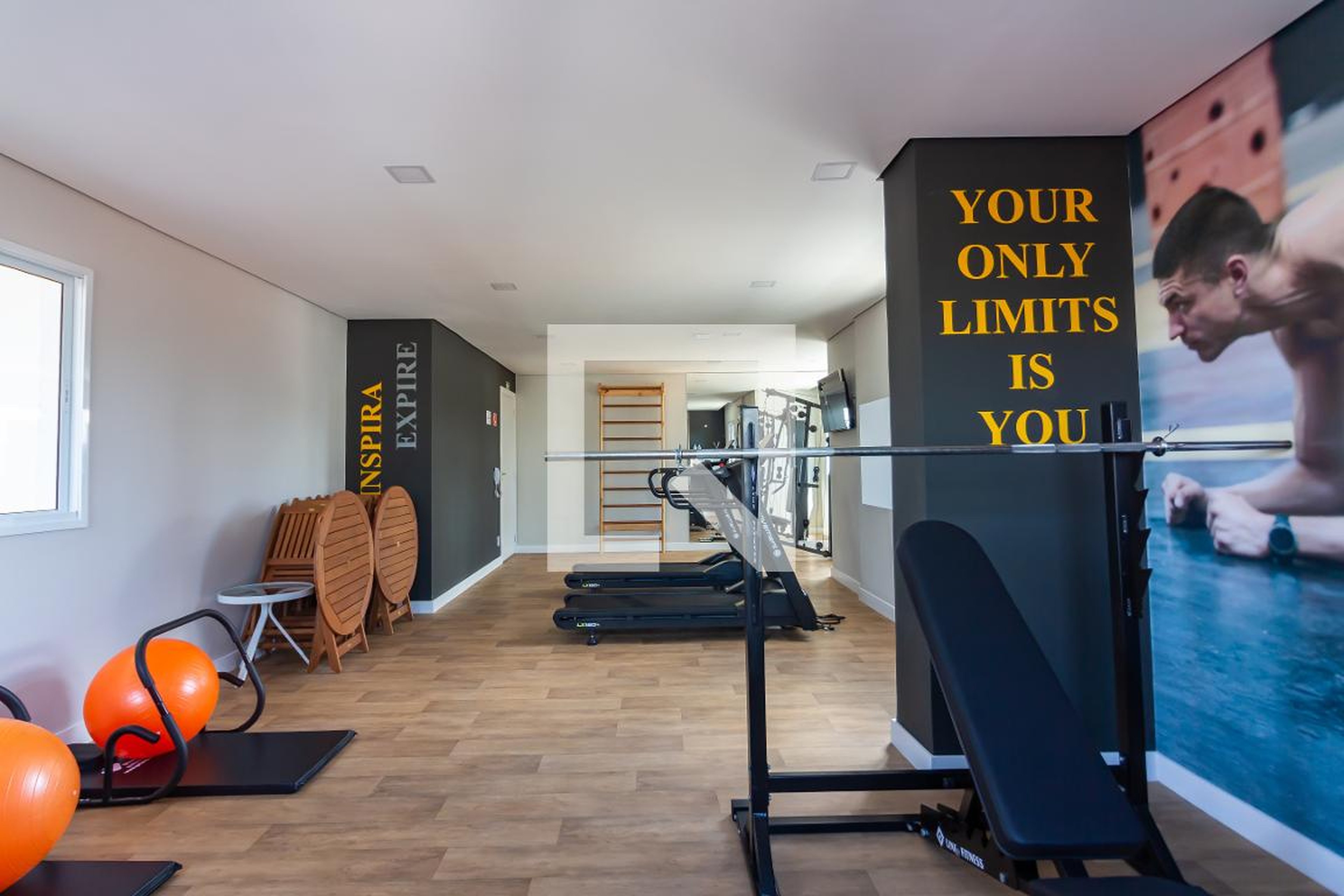 Academia - Edifício estação 84