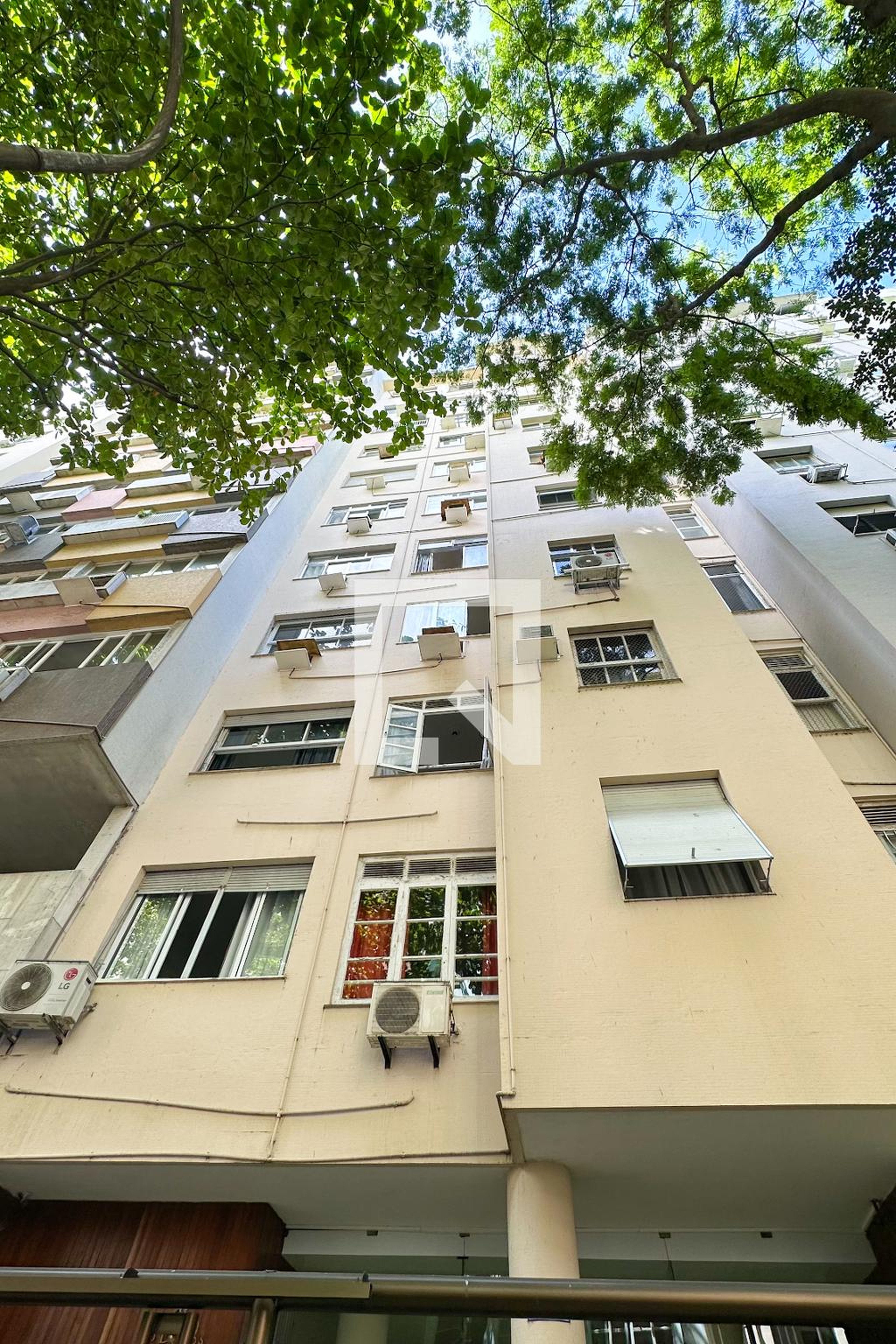 Fachada Edifício Delfos