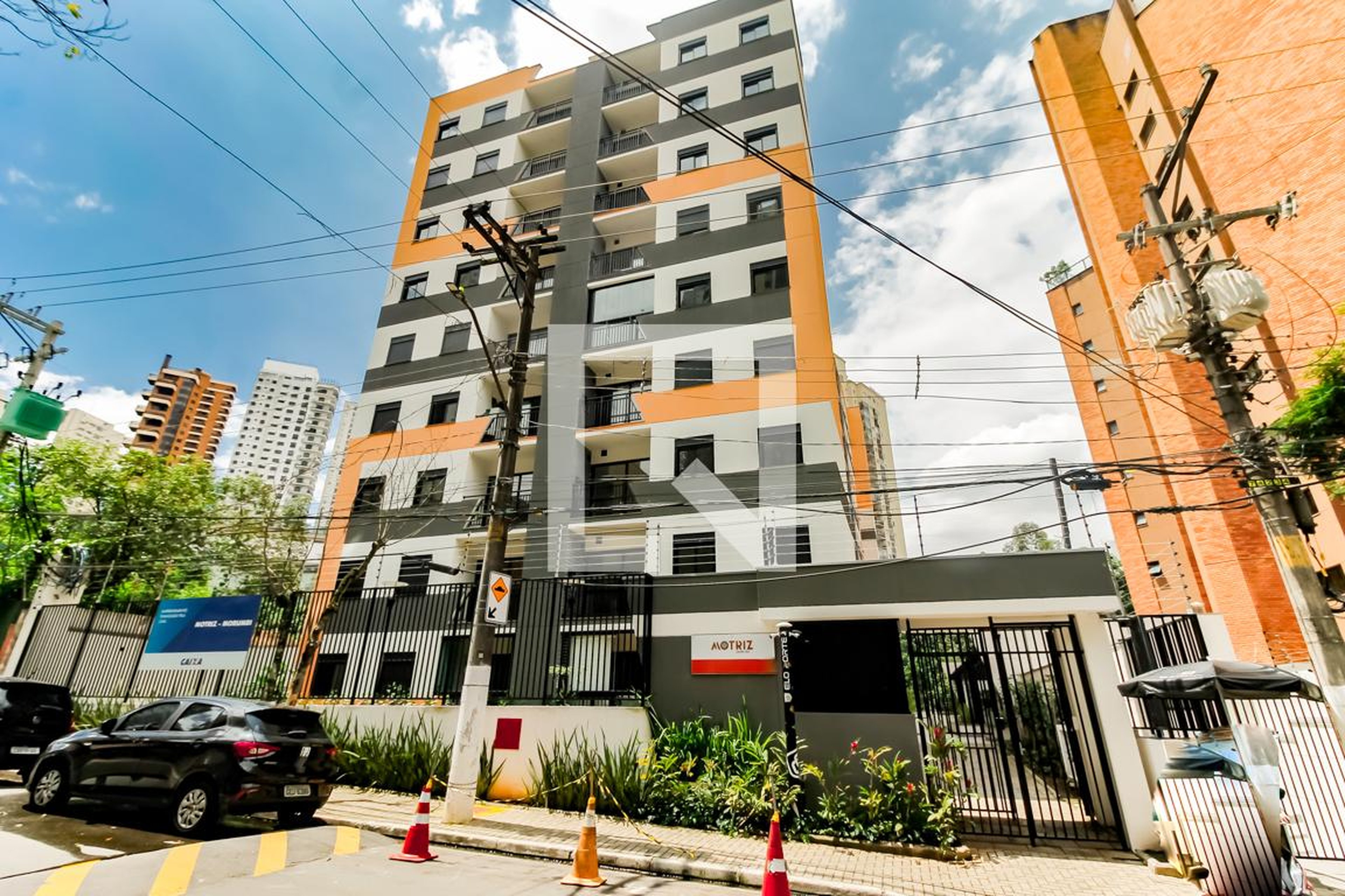 Fachada do Prédio Condomínio Motriz Jd. Sul / Panamby