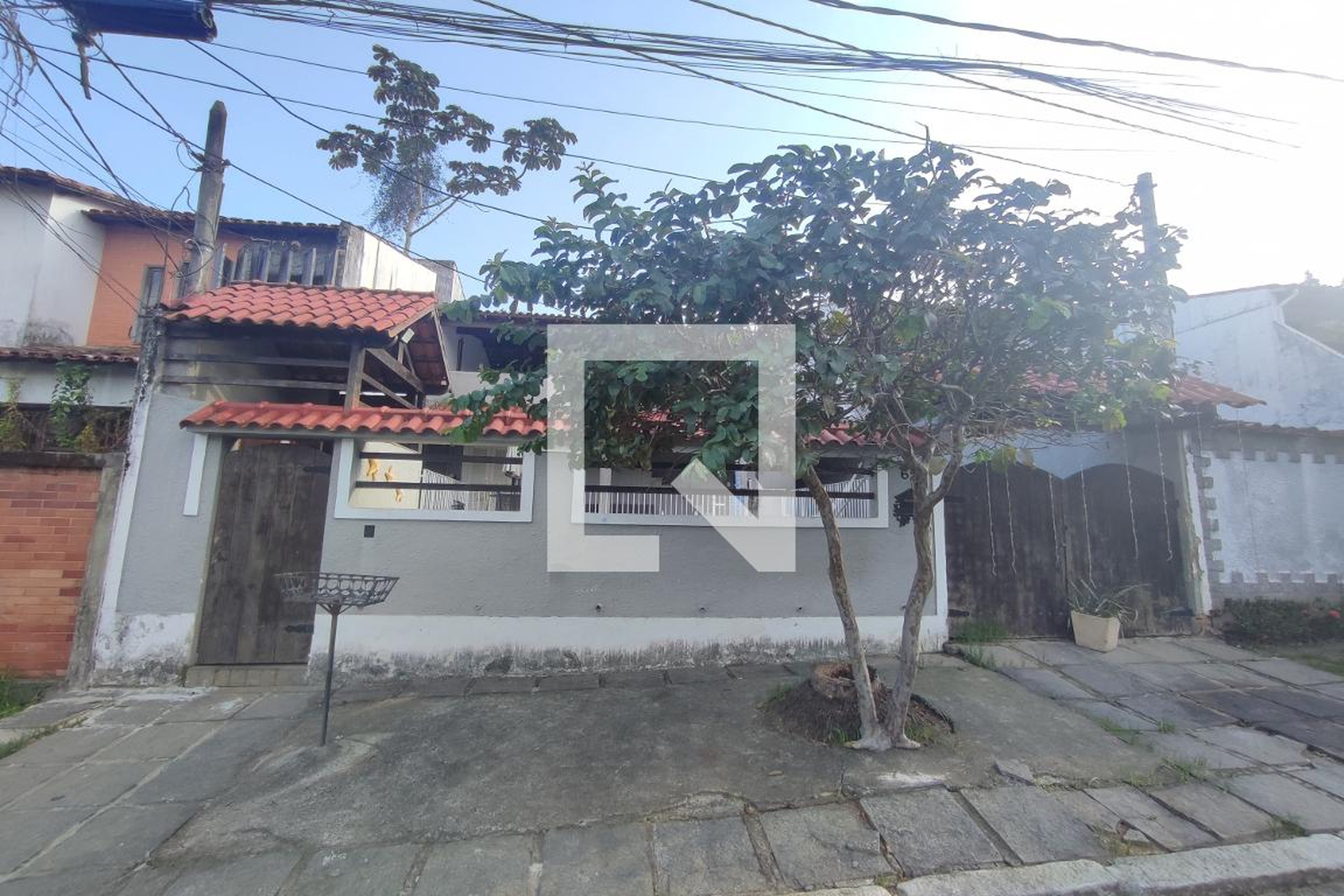 Fachada Condomínio em Rua Custódio Guimarães, 65