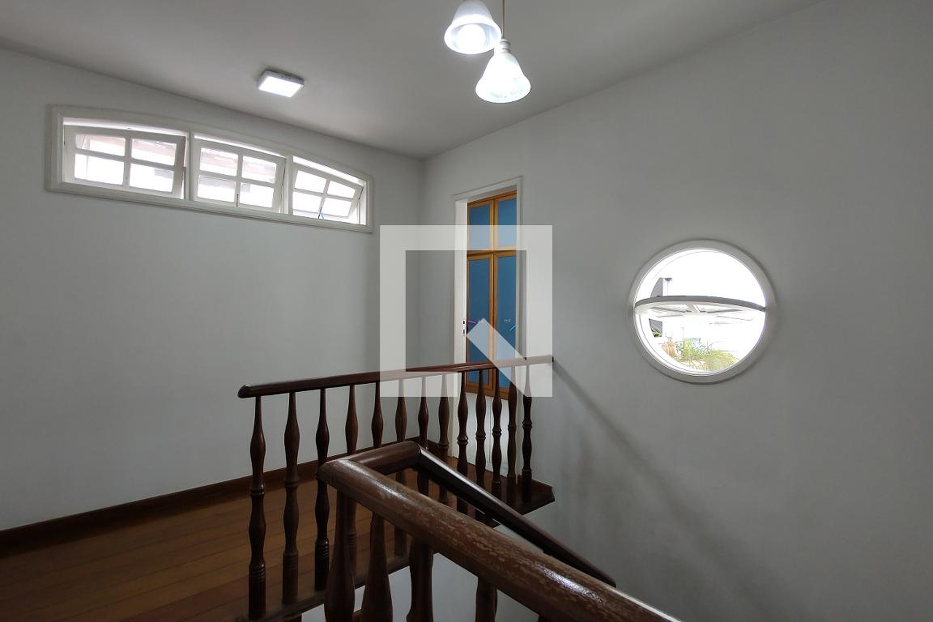 Hall social Condomínio em Rua Assis Moura, 53