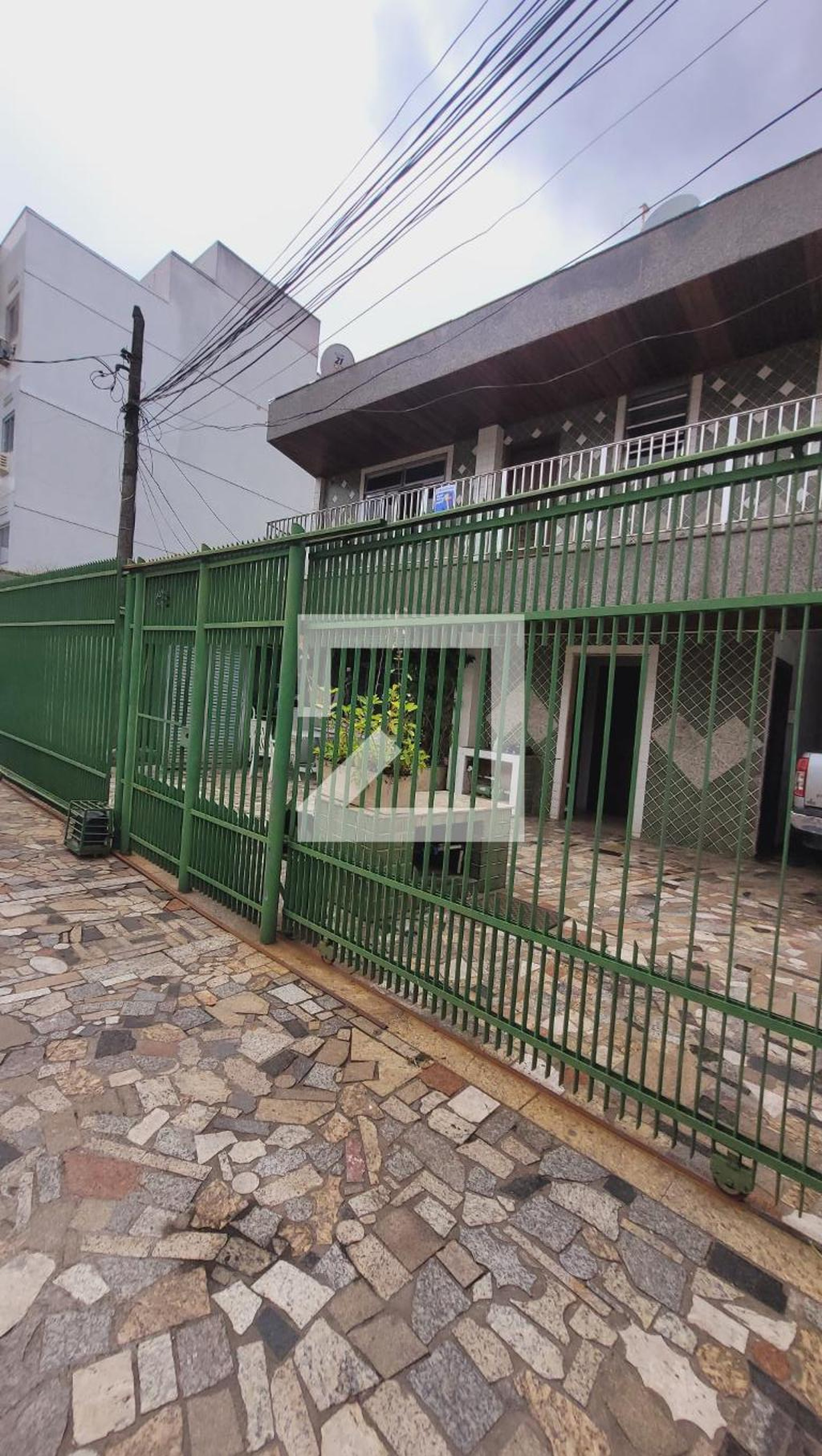 Fachada Condomínio em Rua Maria Flaviana de Lima, 125