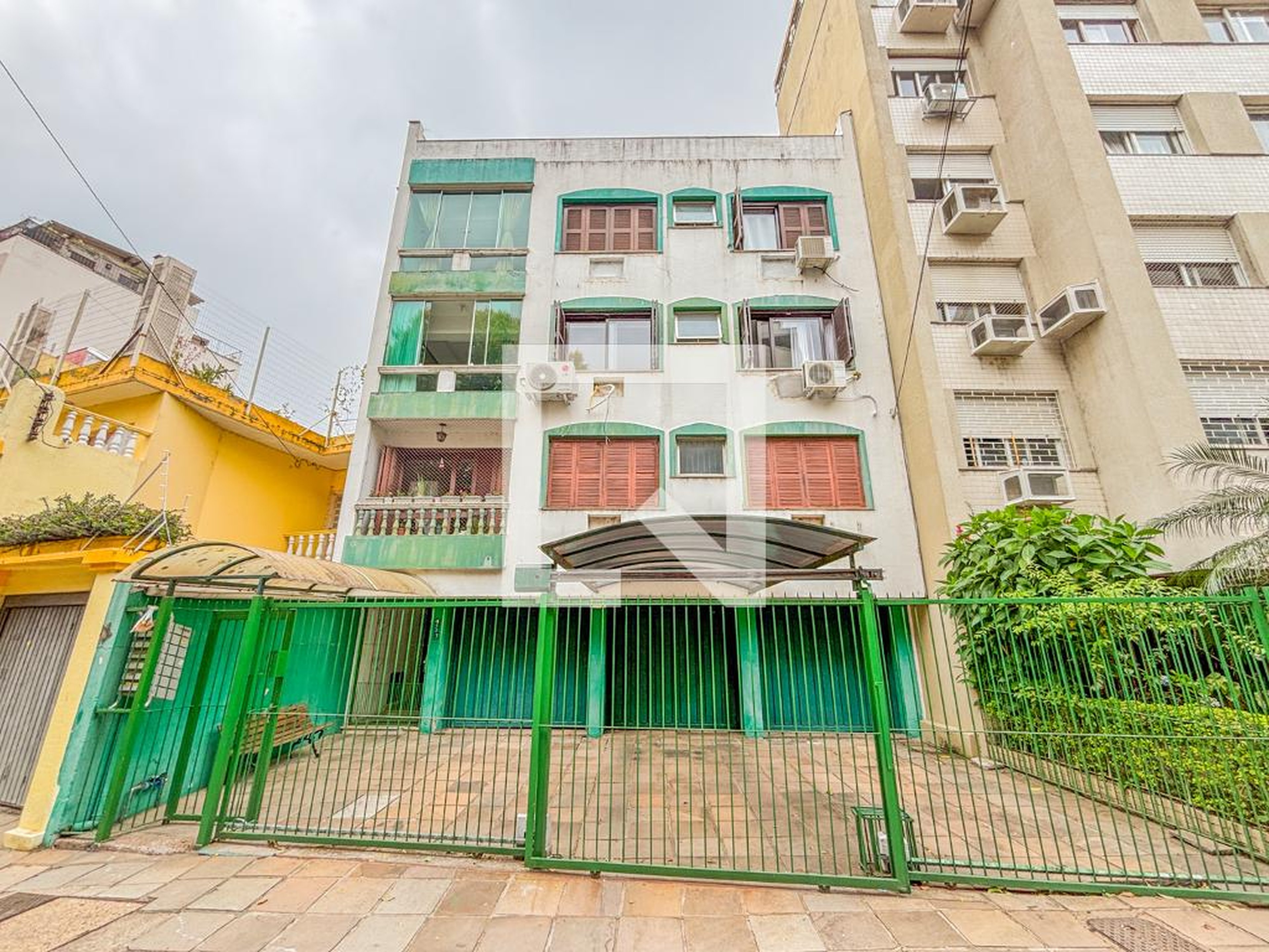 Fachada Condomínio em Rua Demétrio Ribeiro, 259