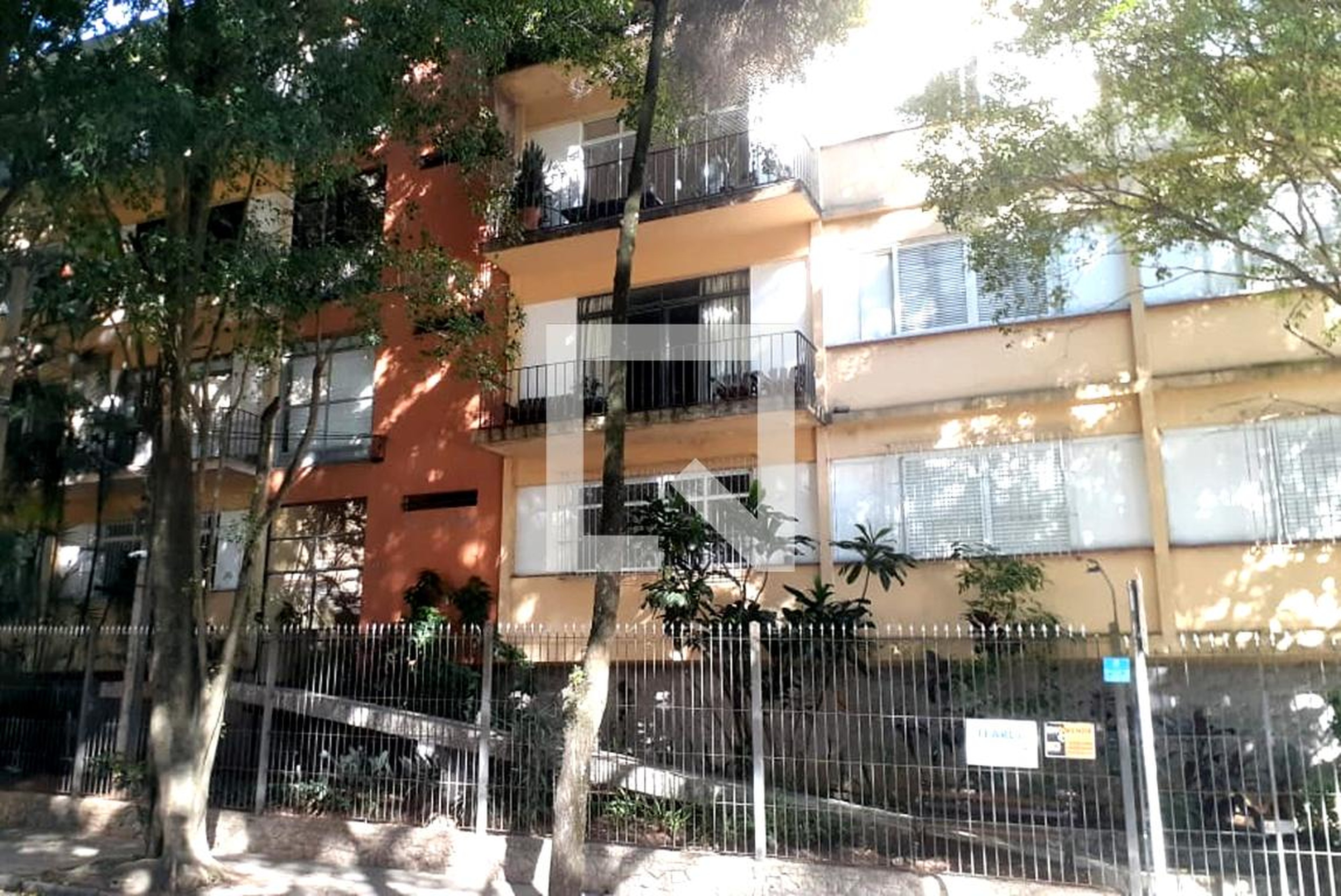 Fachada Condomínio Robhel