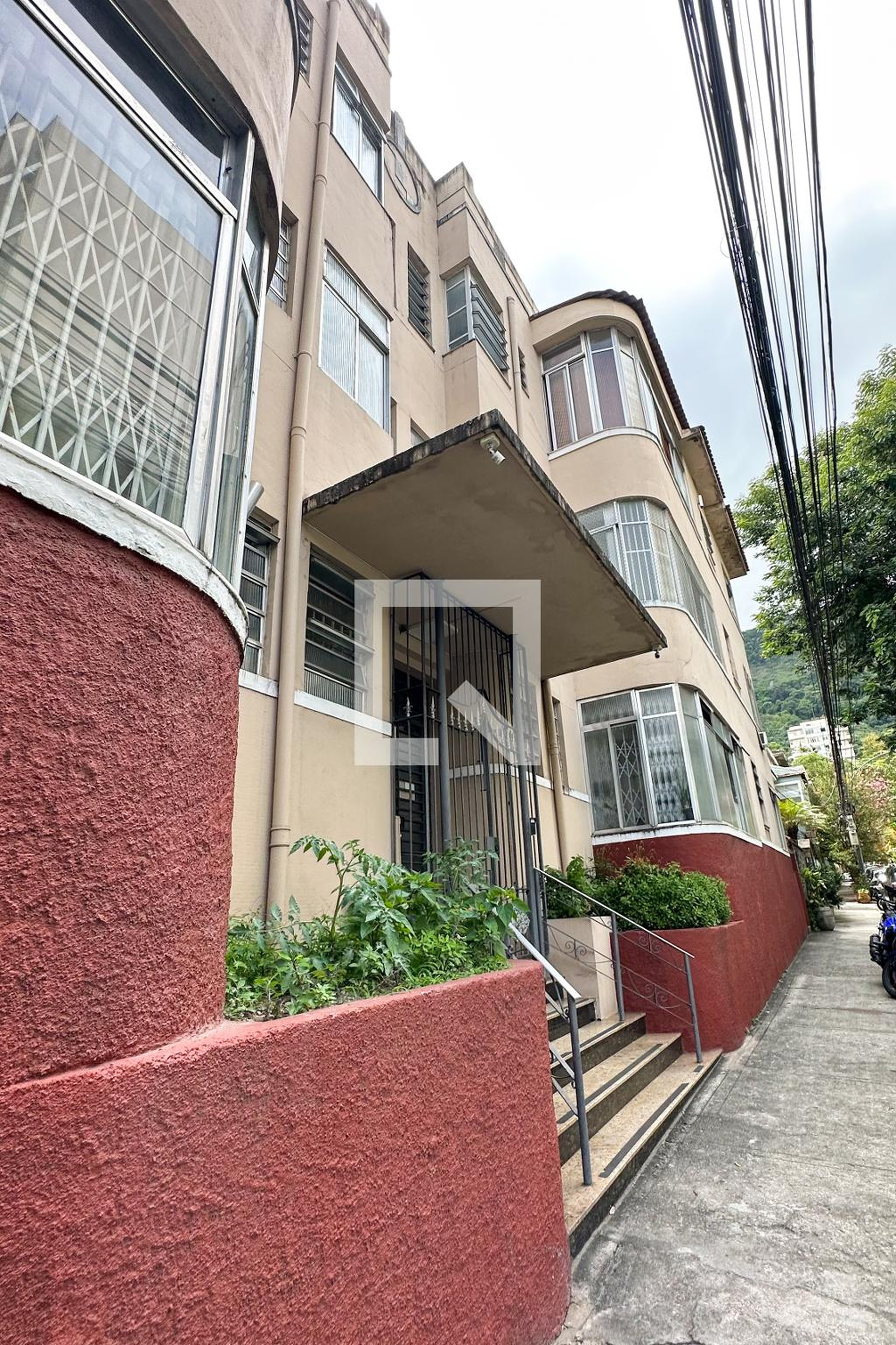 Fachada Condomínio em Rua Davi Campista, 15