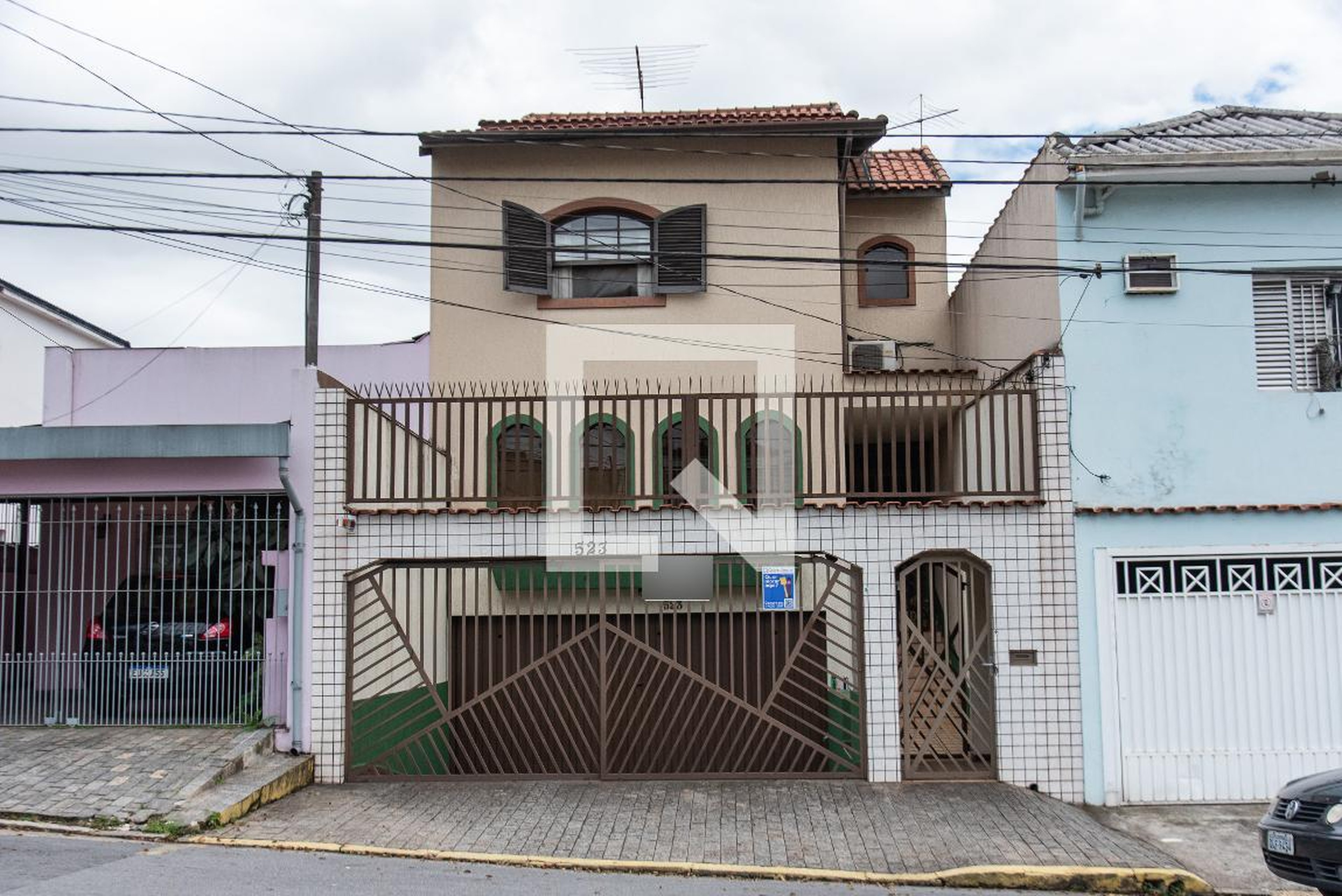 Fachada Condomínio em Rua Almirante Lobo, 523