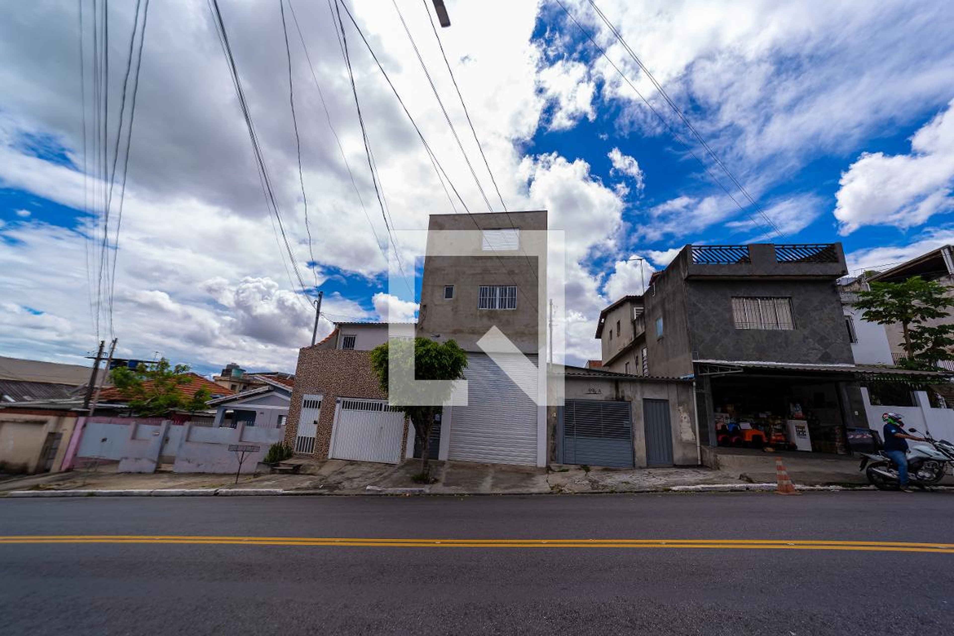 Fachada Condomínio em Rua Antônio Leite Penteado, 450