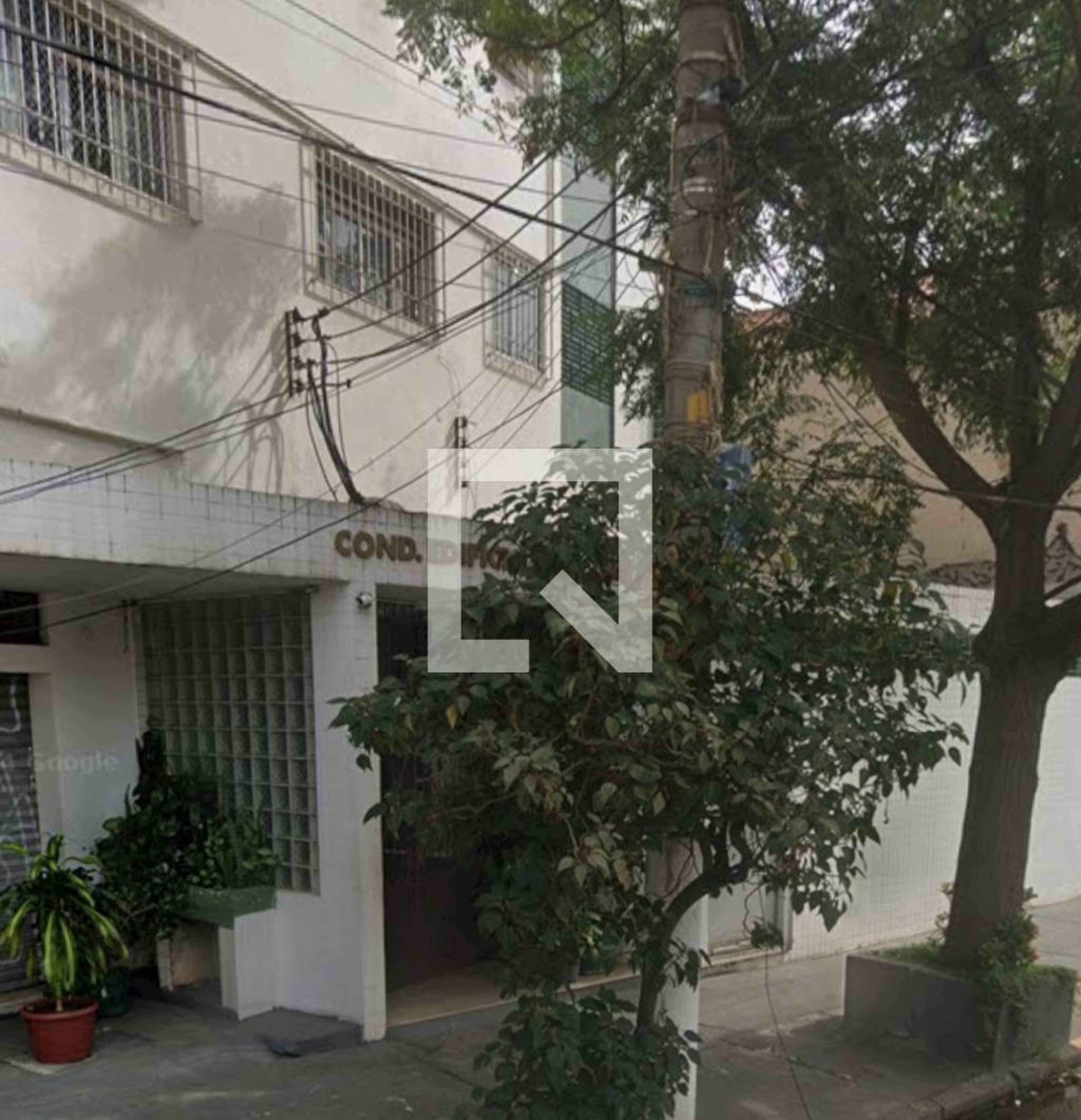 Fachada Condomínio em Rua Lavradio, 194