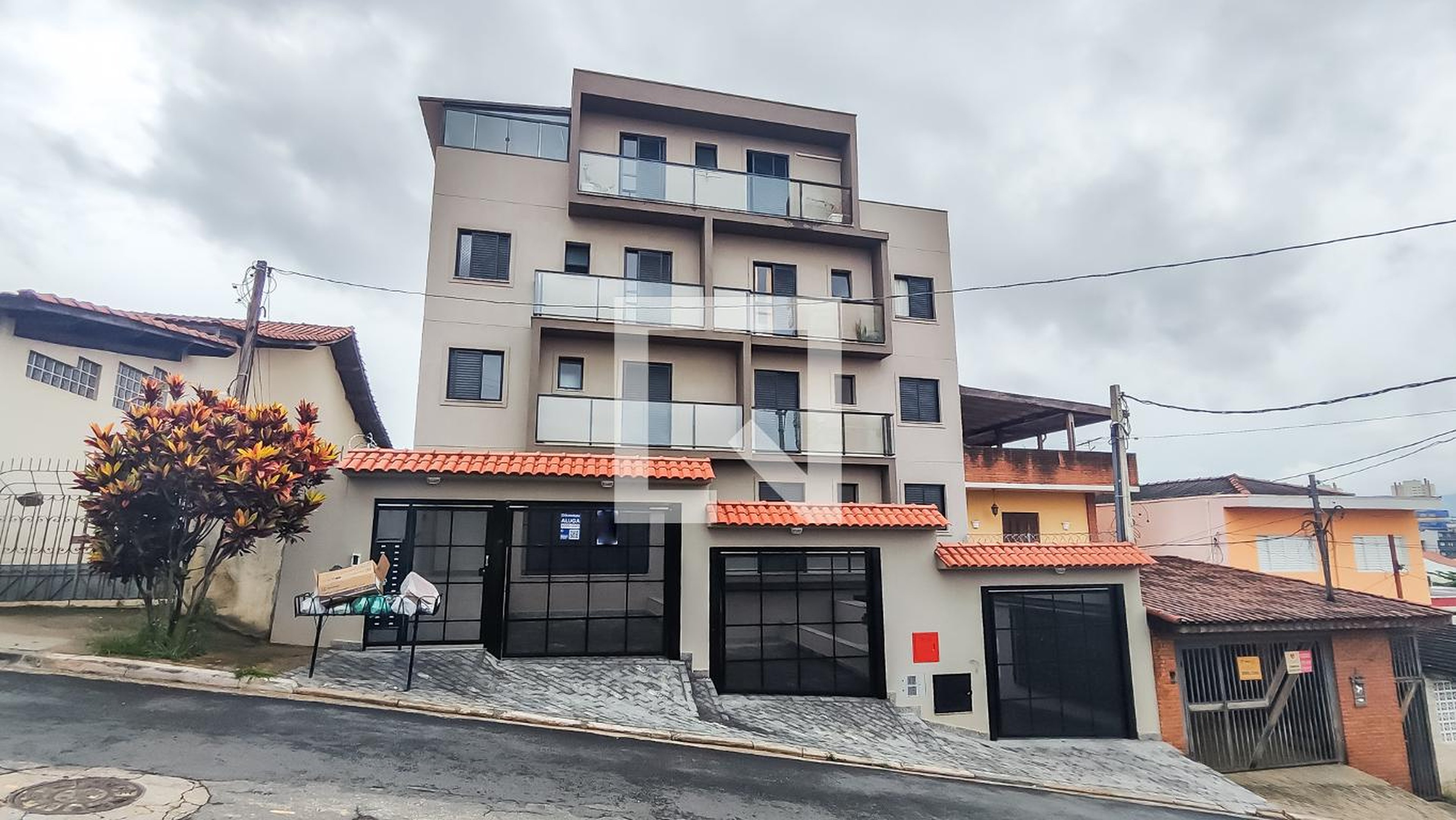 Fachada do Prédio Condomínio em Rua Nova dos Portugueses, 1213