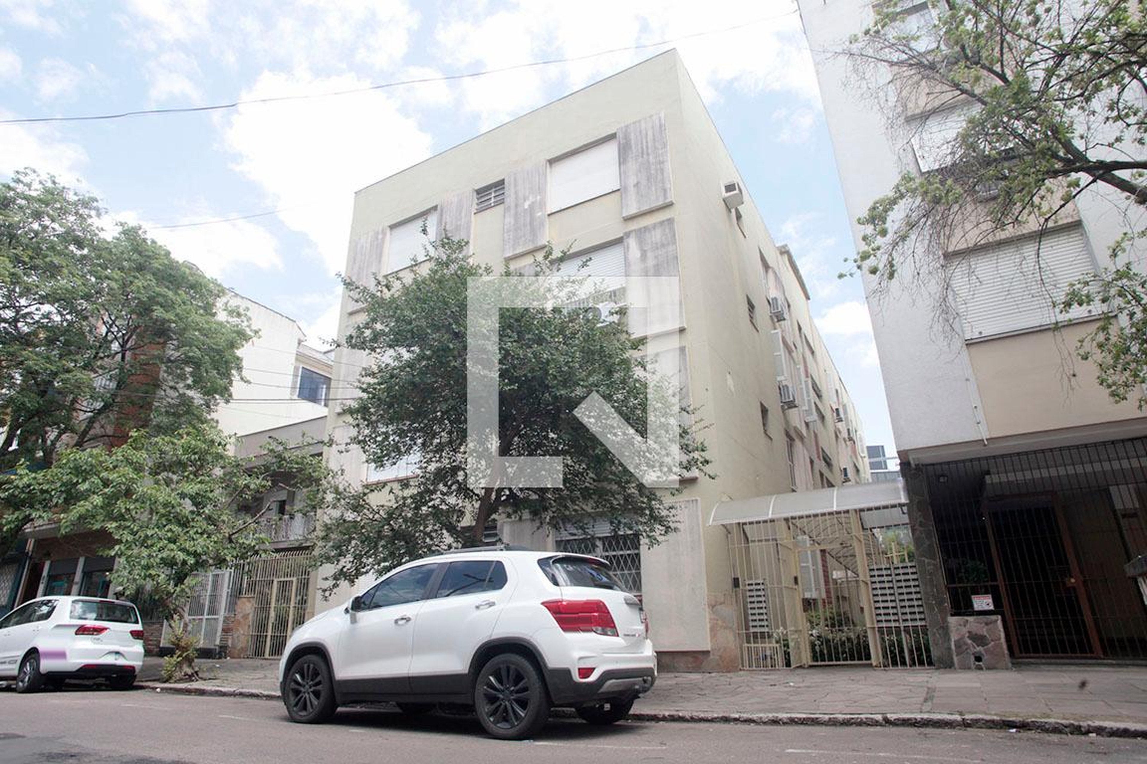 Fachada Condomínio em Rua Jacinto Gomes, 185