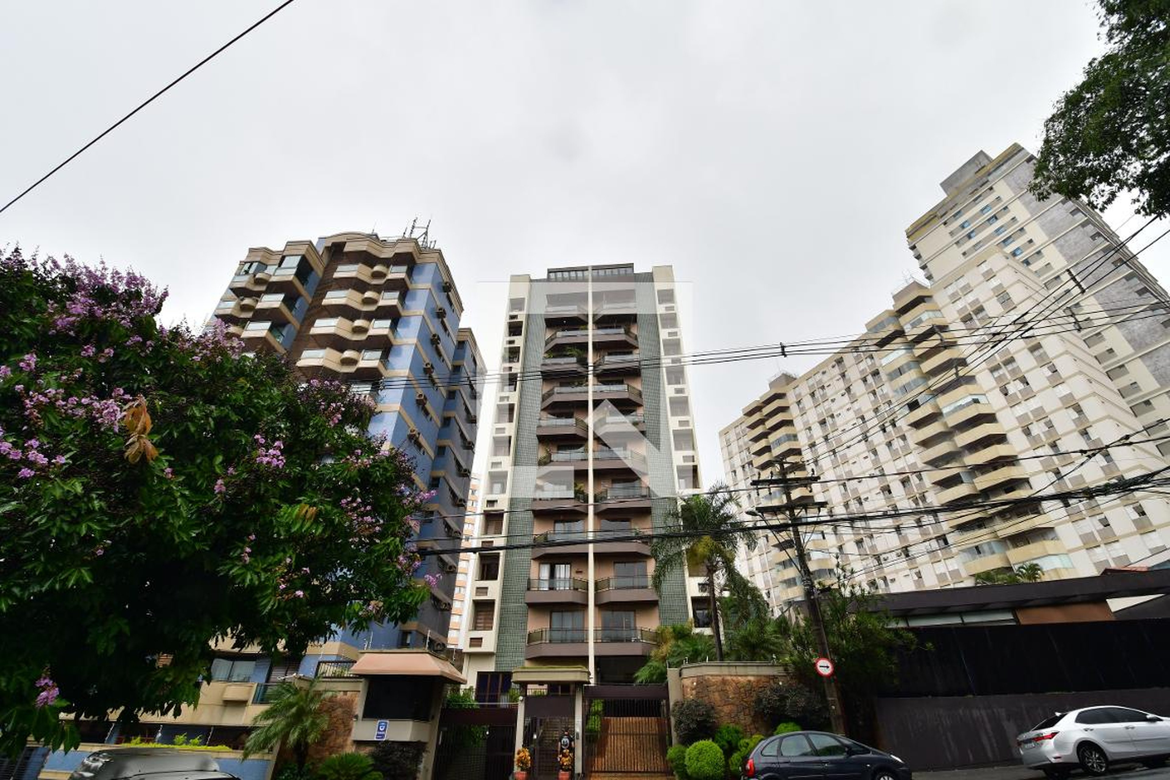 Fachada do Prédio Condomínio em Rua Coronel Francisco Andrade Coutinho, 200