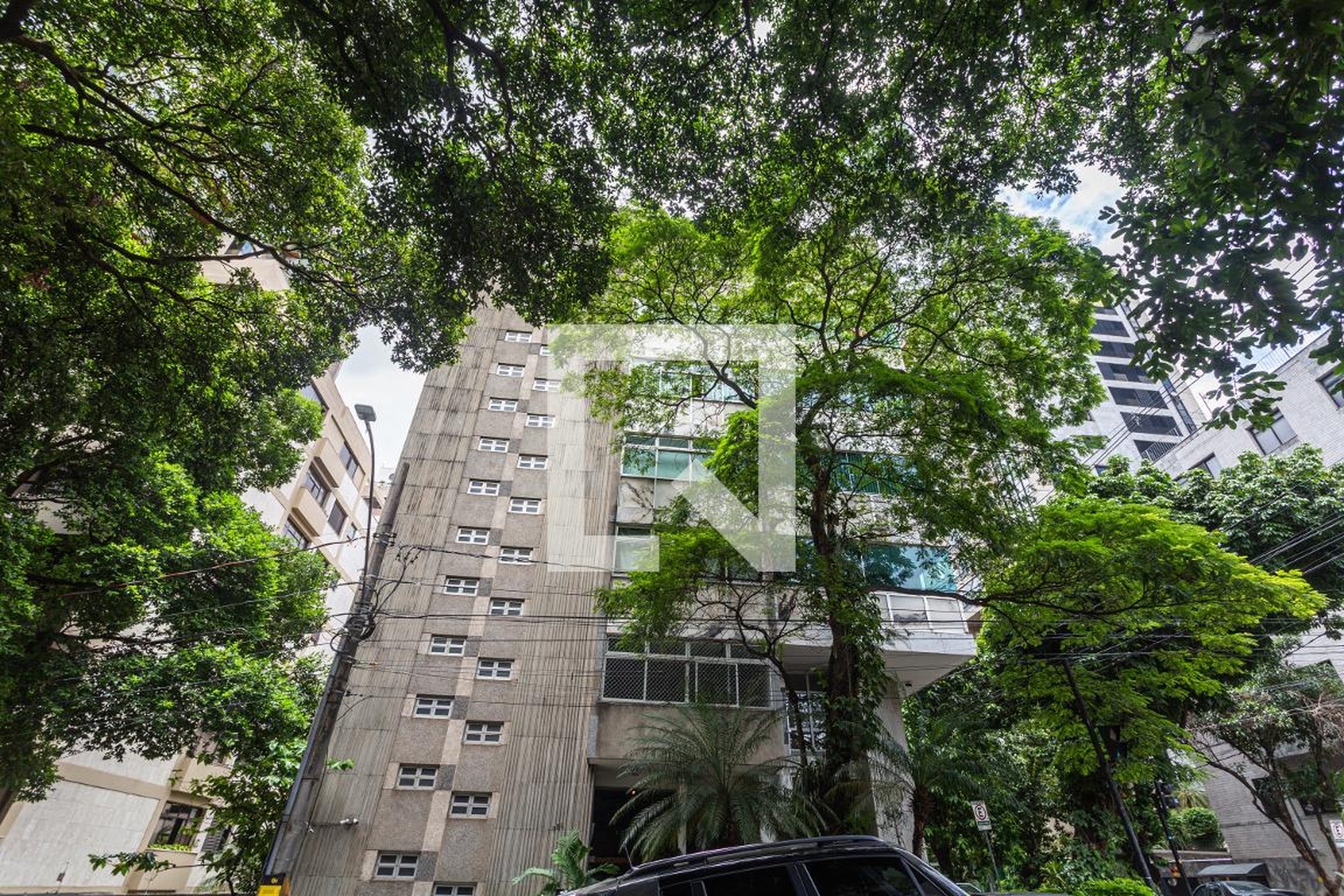 Fachada Condomínio em Rua Professor Antônio Aleixo, 150