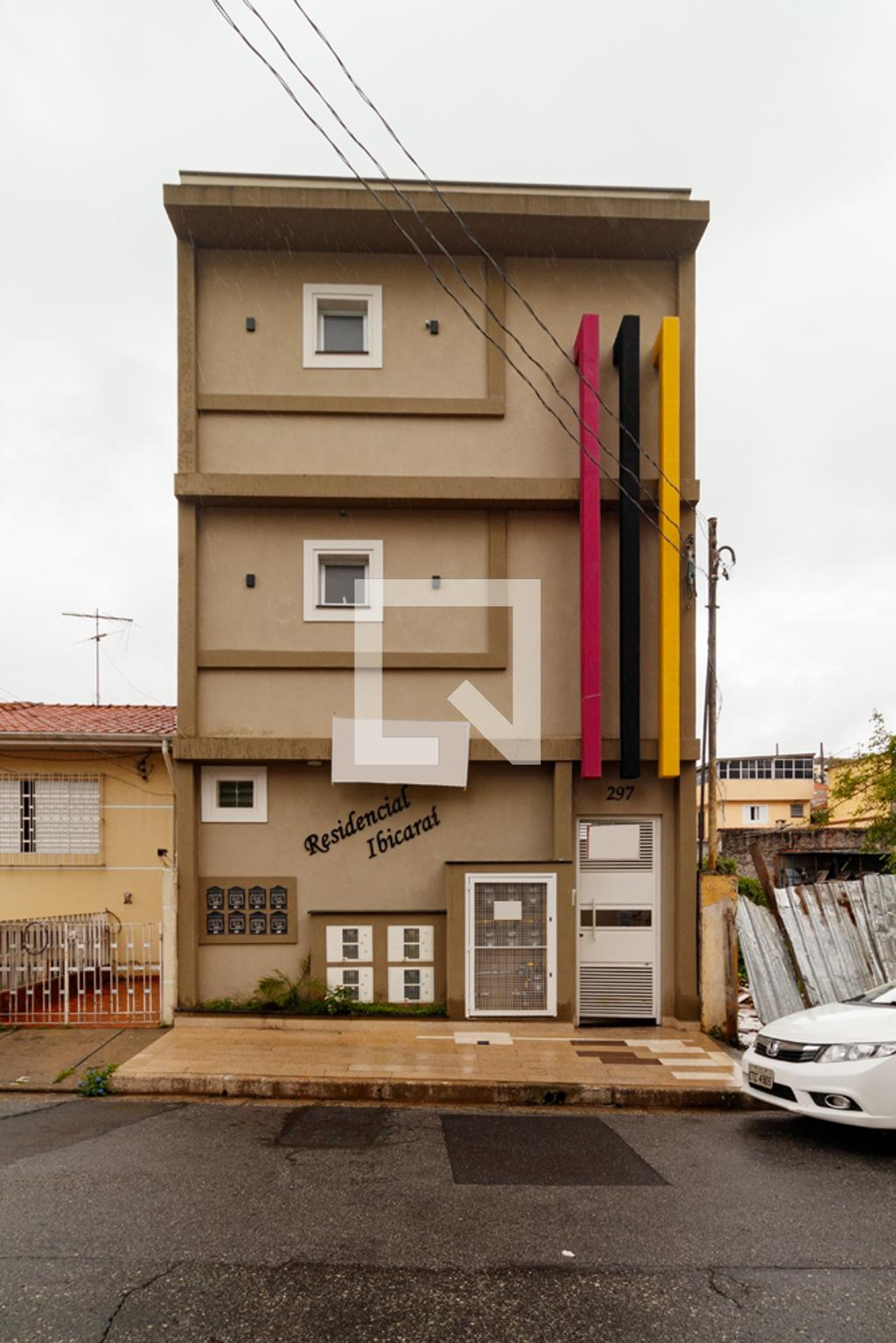 Fachada Condomínio em Rua Ibicarai, 297