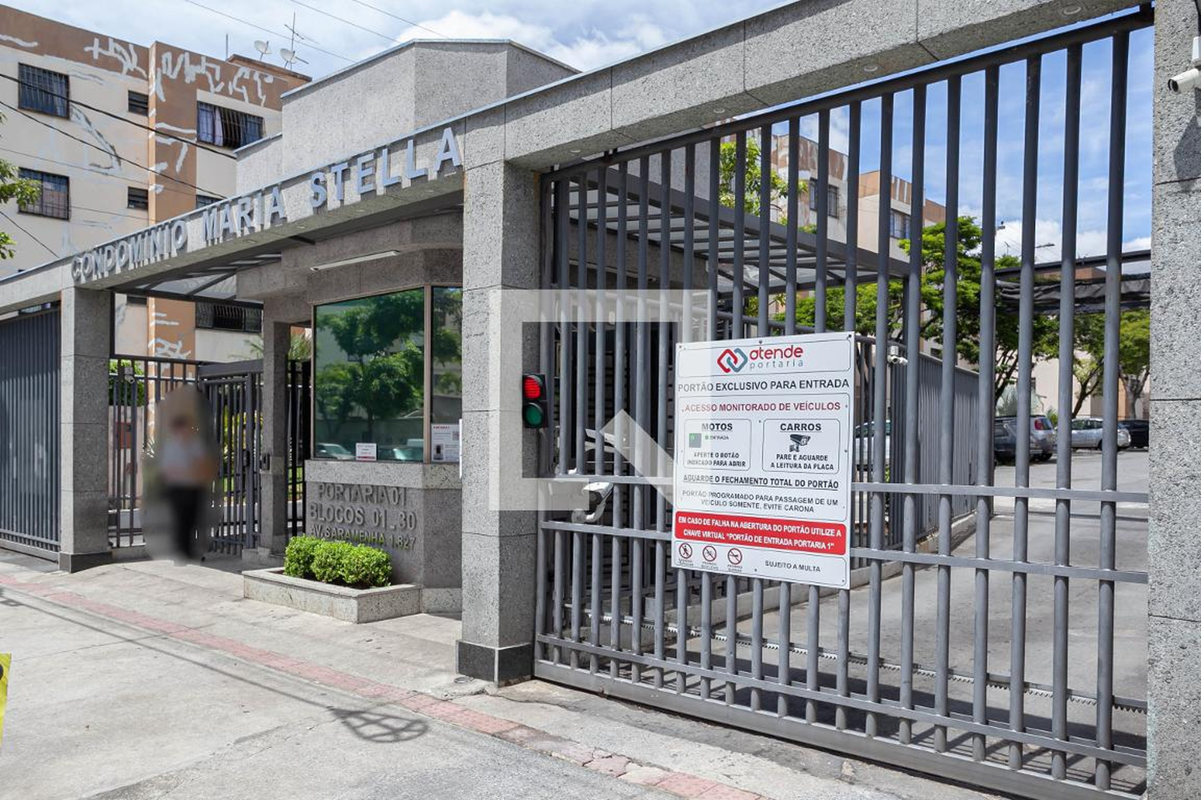 Fachada do condomínio Condomínio em Avenida Waldomiro Lobo, 1730