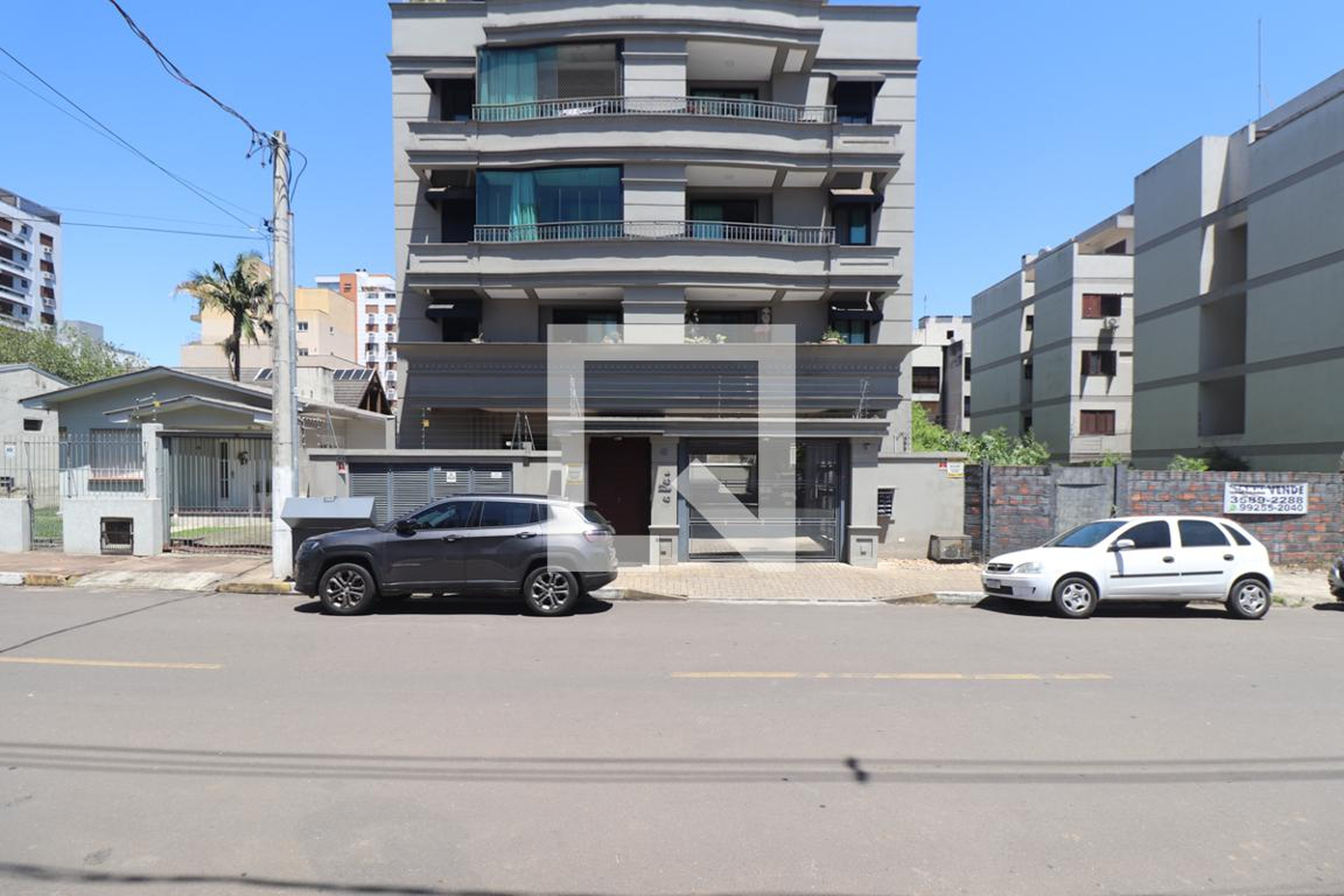 Fachada Condomínio Le Petit