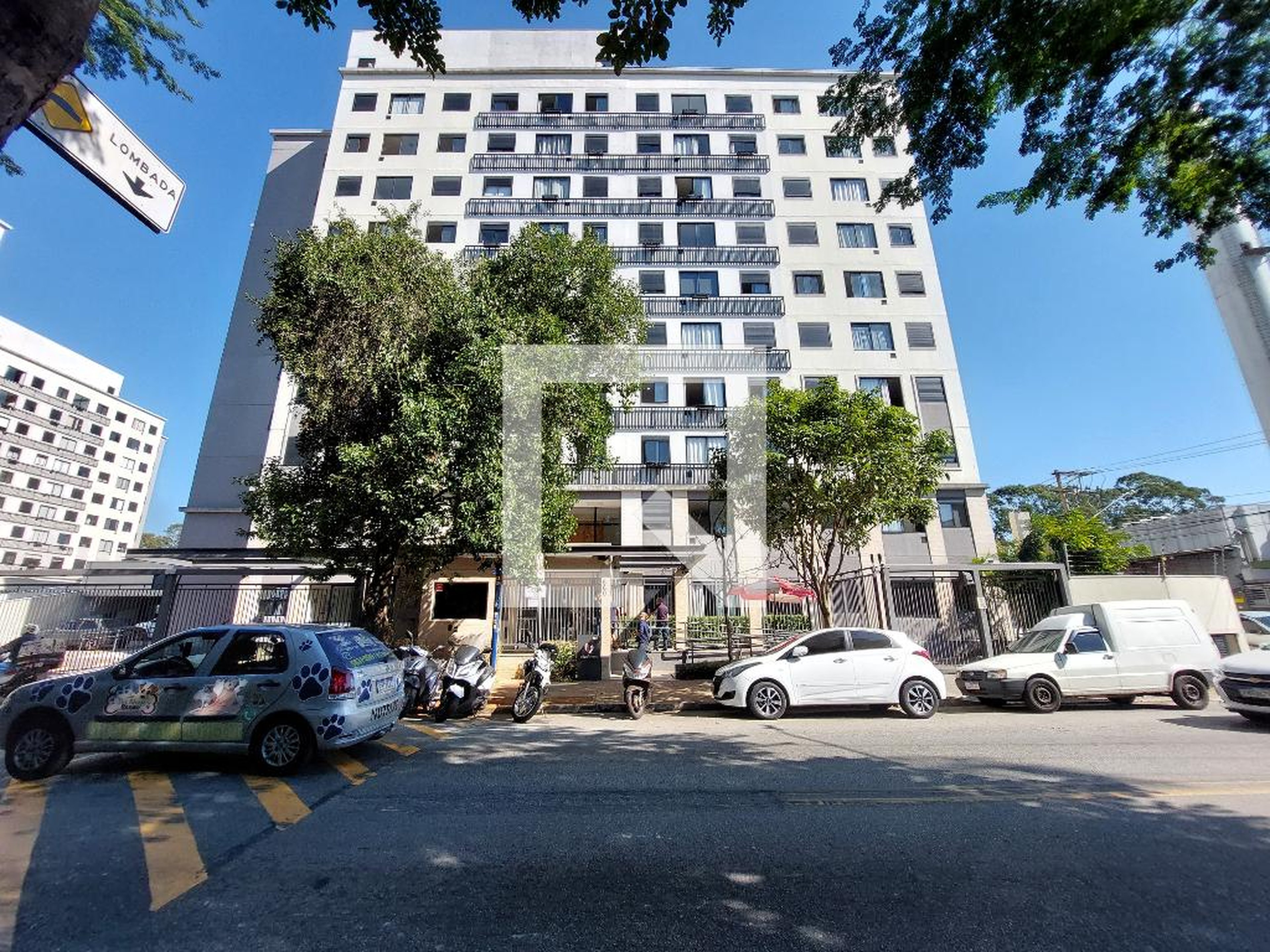 Fachada Condomínio em Rua Galeno de Castro, 665