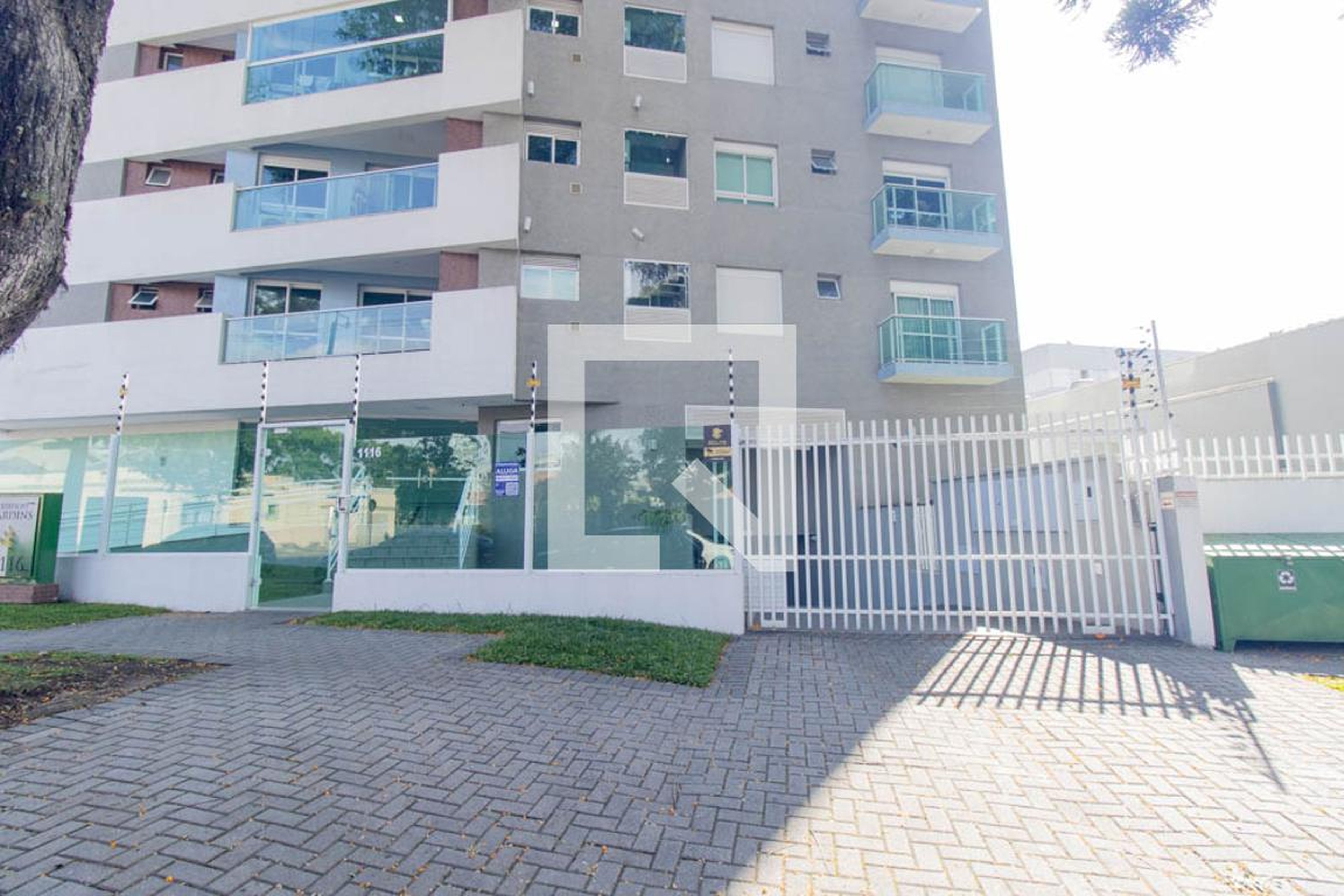 Fachada do Condomínio Condomínio Ed Jardins