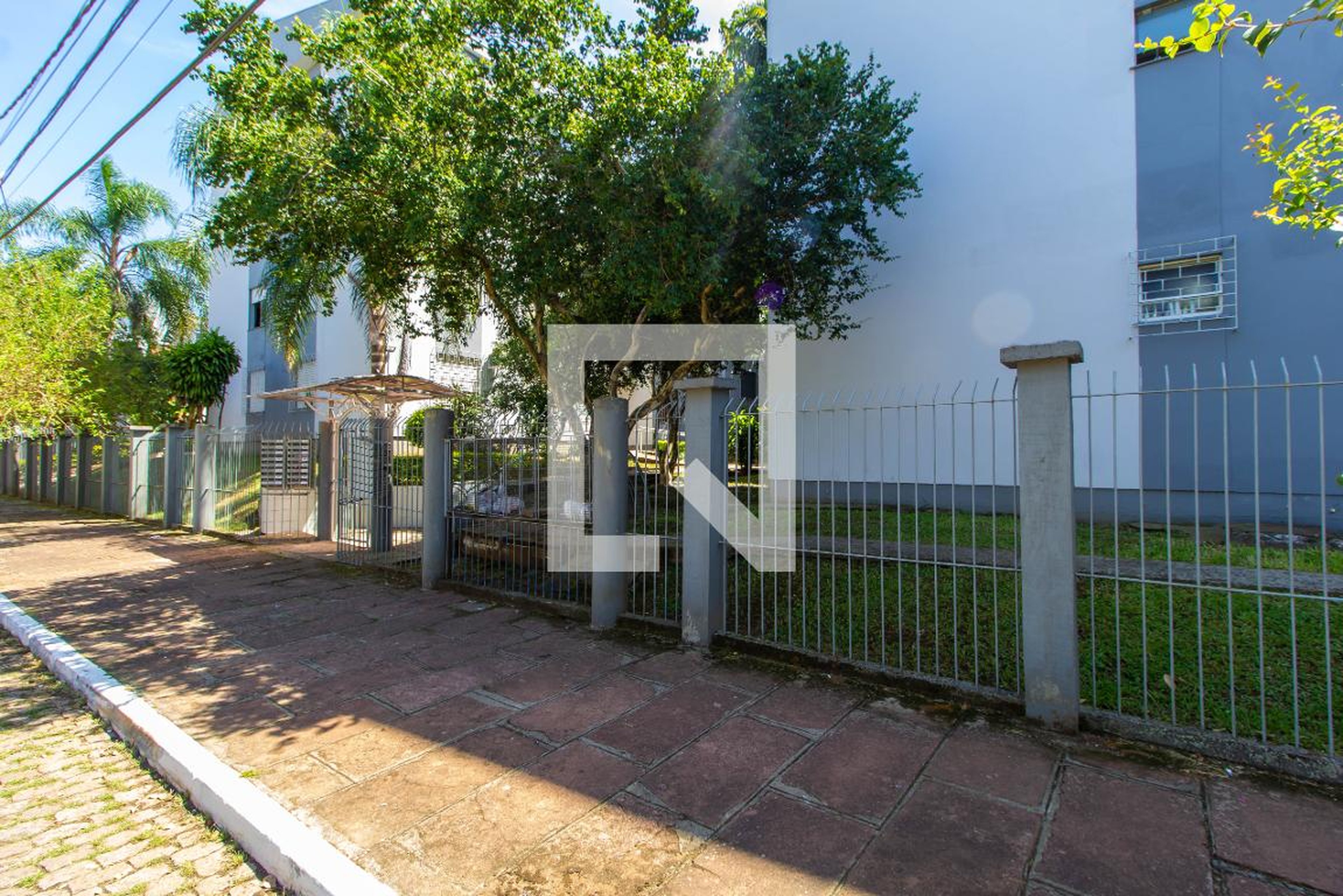 Fachada Condomínio em Rua João Dutra, 27