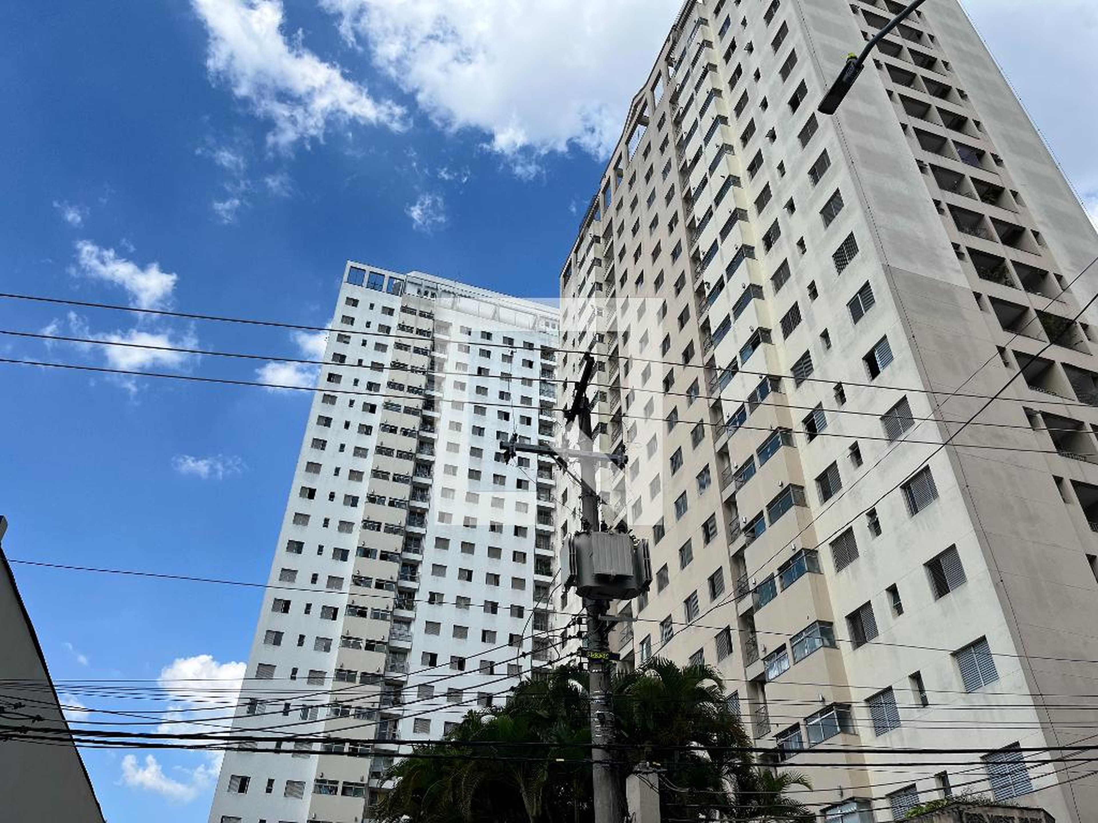 Fachada do Prédio Condomínio West Side