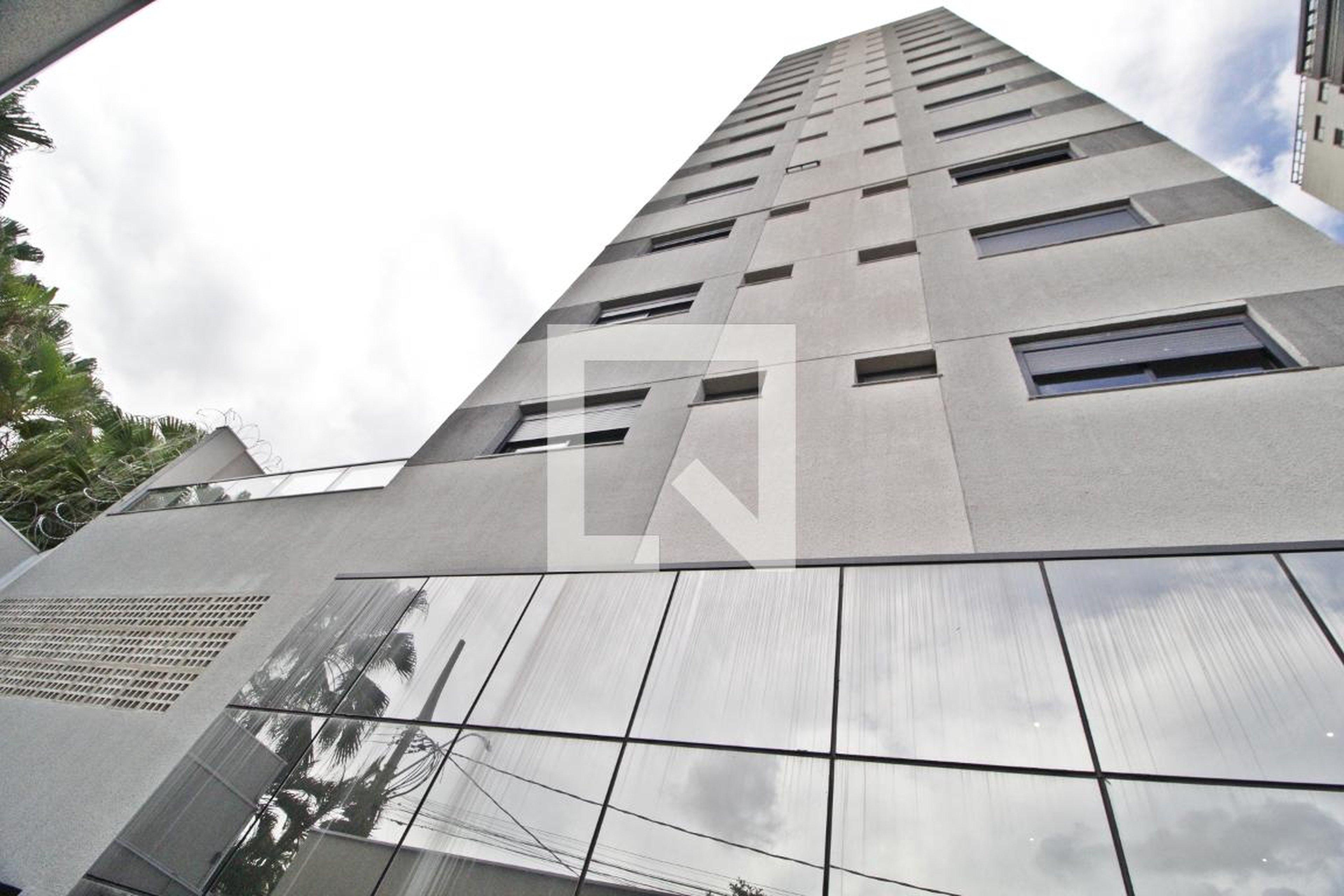 Fachada Condomínio Av. Liberdade, 1302