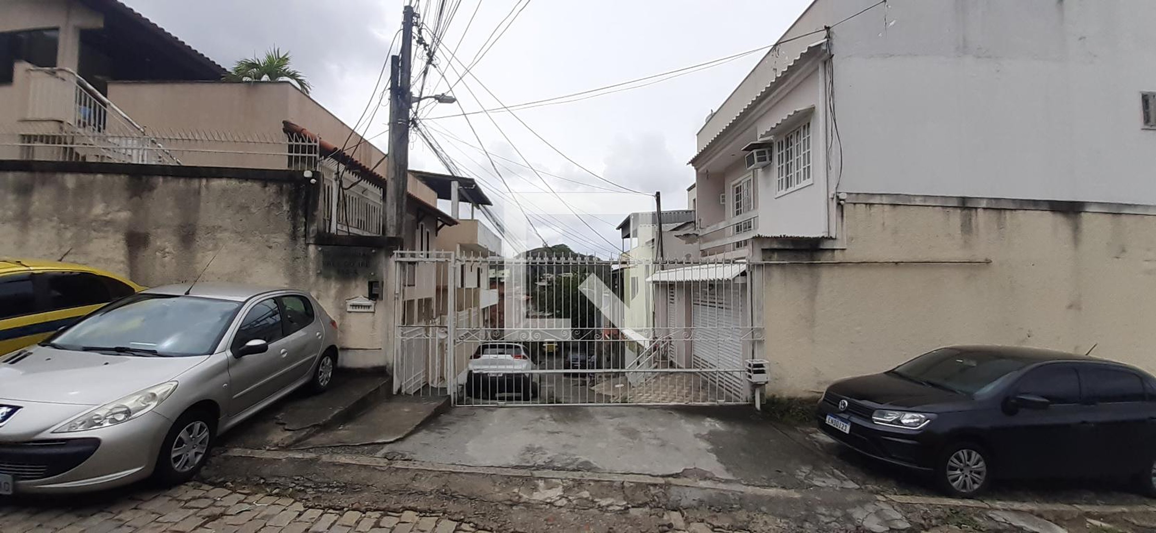 Fachada Condomínio em Rua Monsenhor Marques, 850