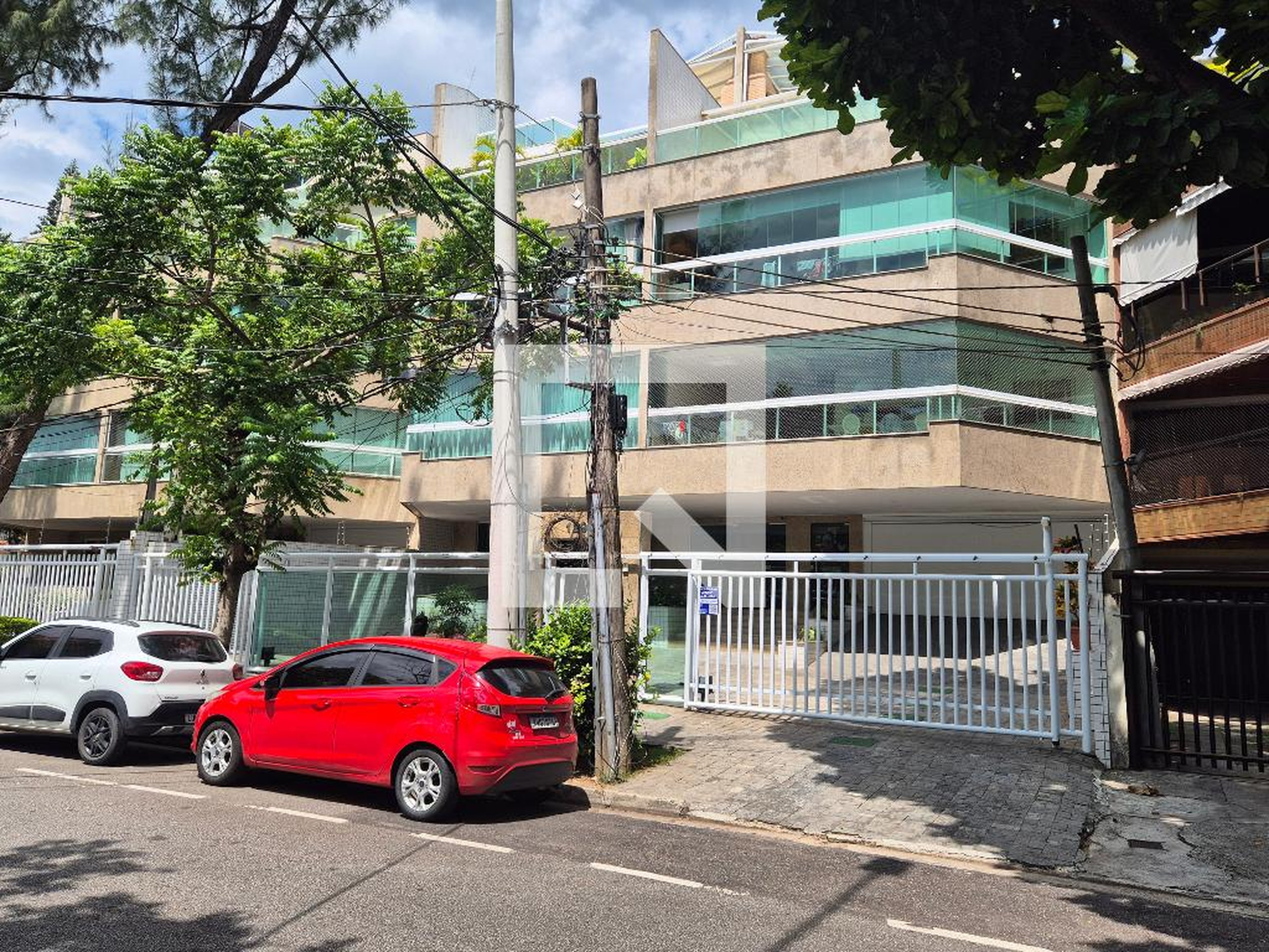 Fachada do Prédio Condomínio Giovanni