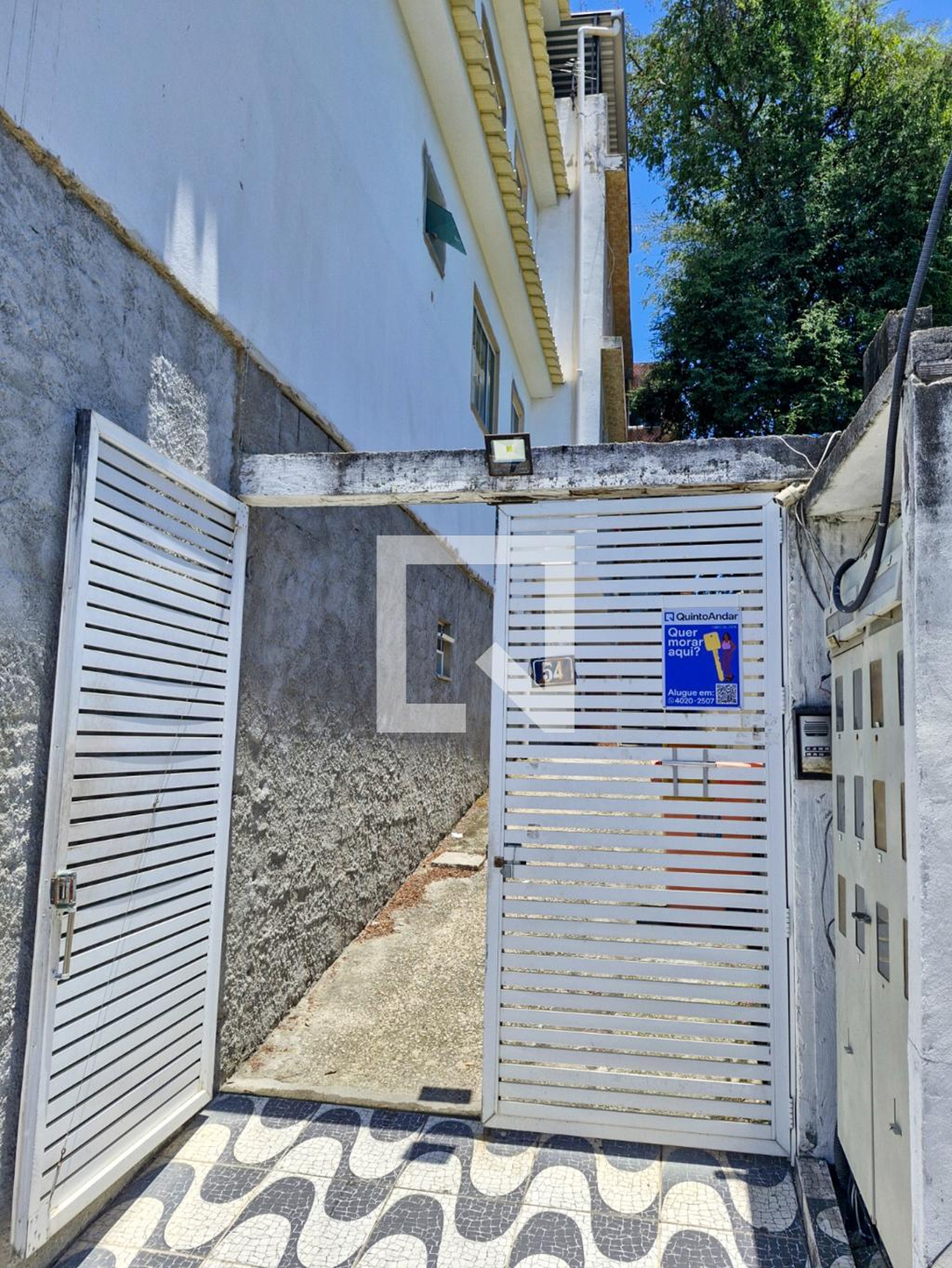 Fachada do Prédio Condomínio em Rua Dirce, 54