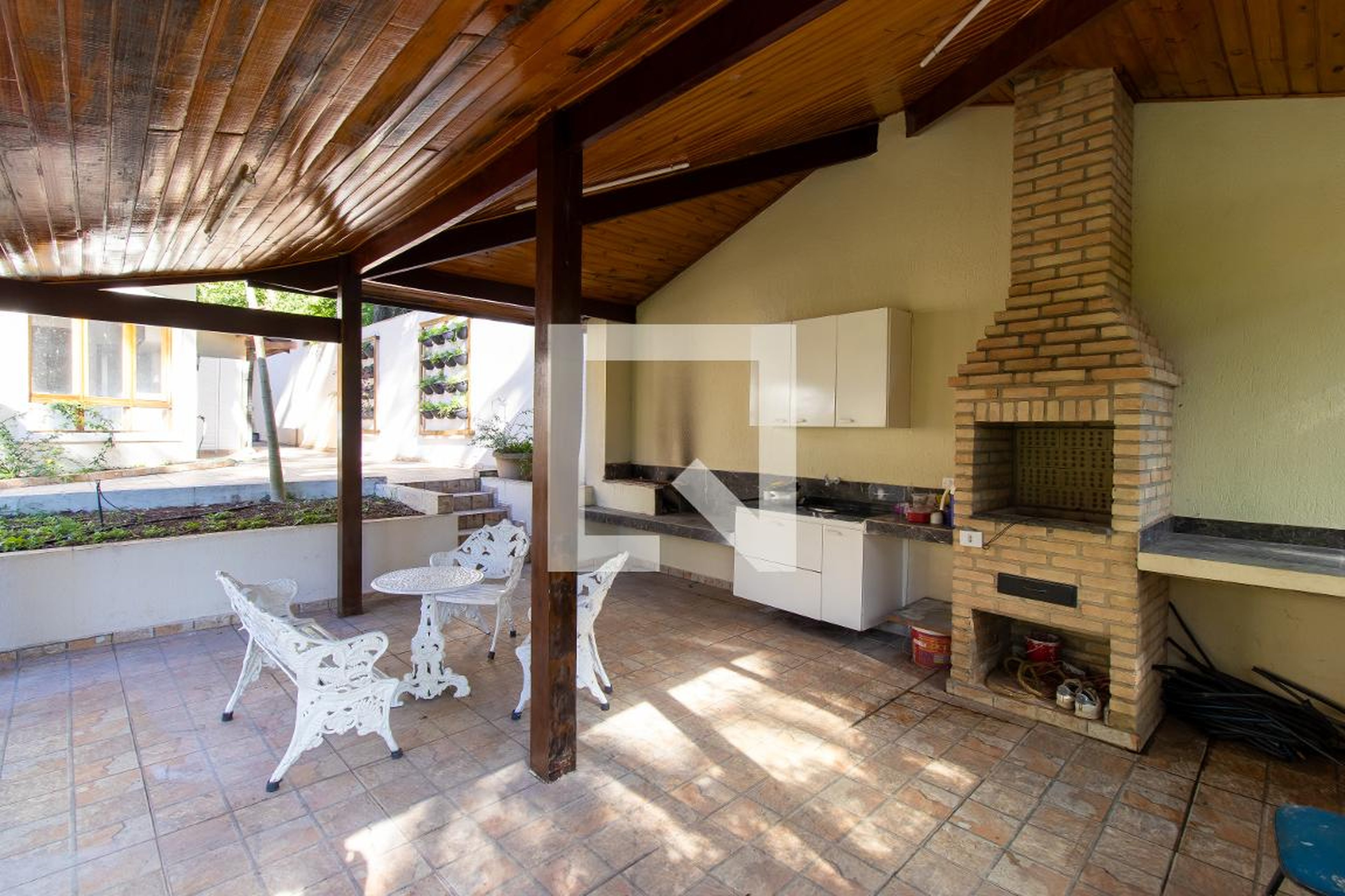 Churrasqueira Condomínio em Rua Biritiba Mirim, 1182