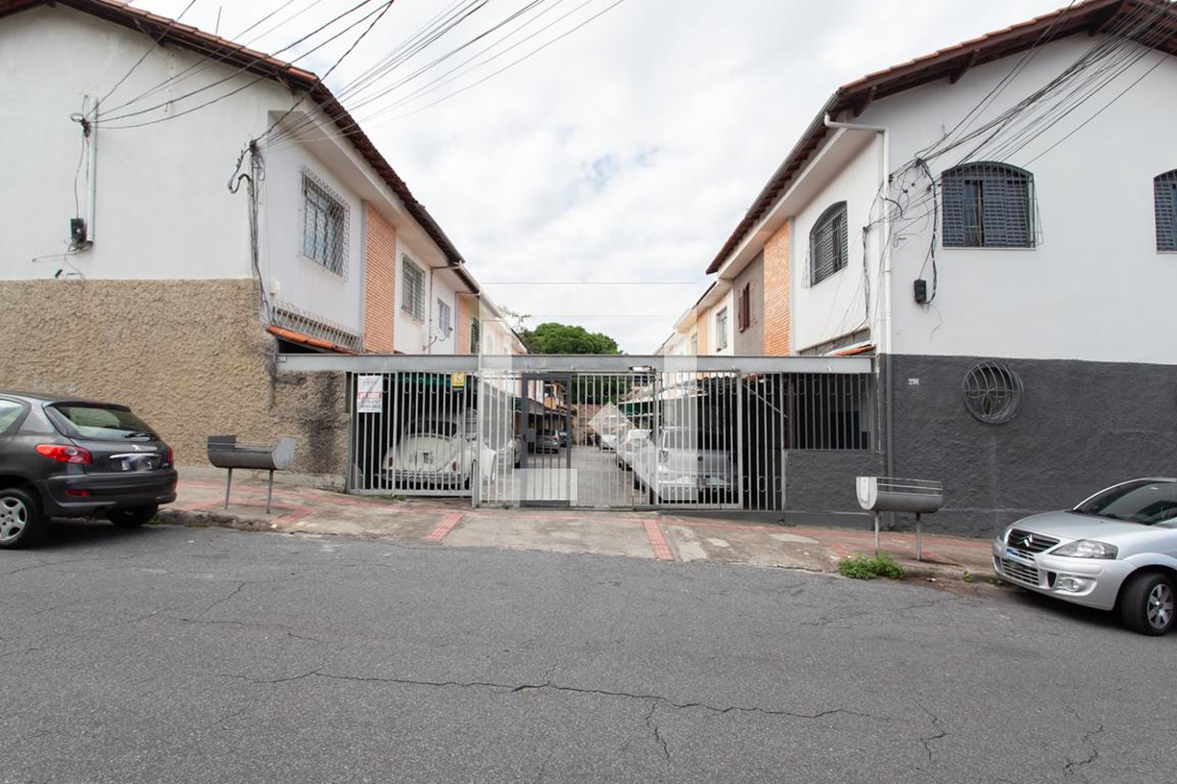 Fachada Condomínio em Rua dos Aeronáutas, 256