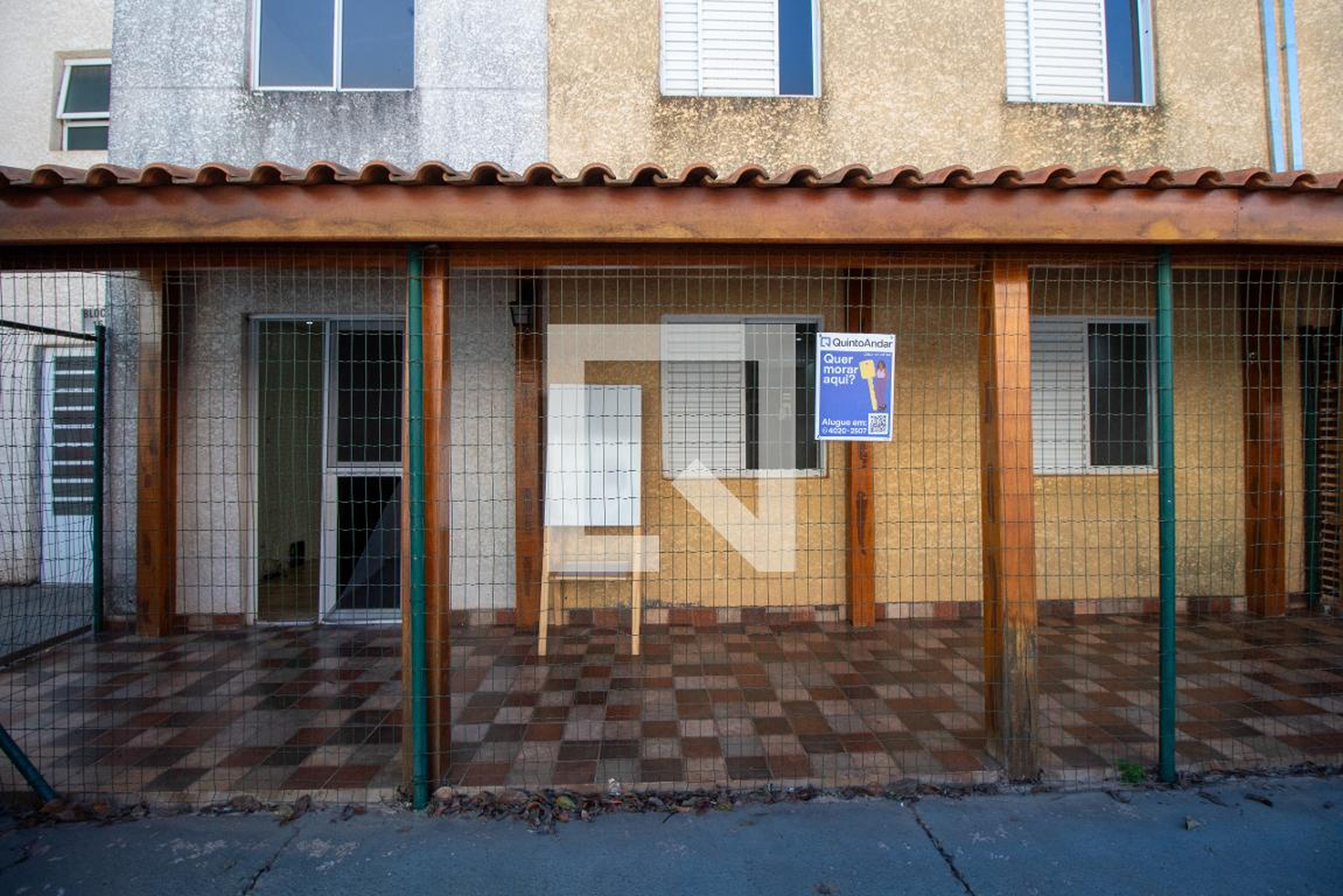 Fachada Condomínio em Avenida Cabo Pedro Hoffman, 210