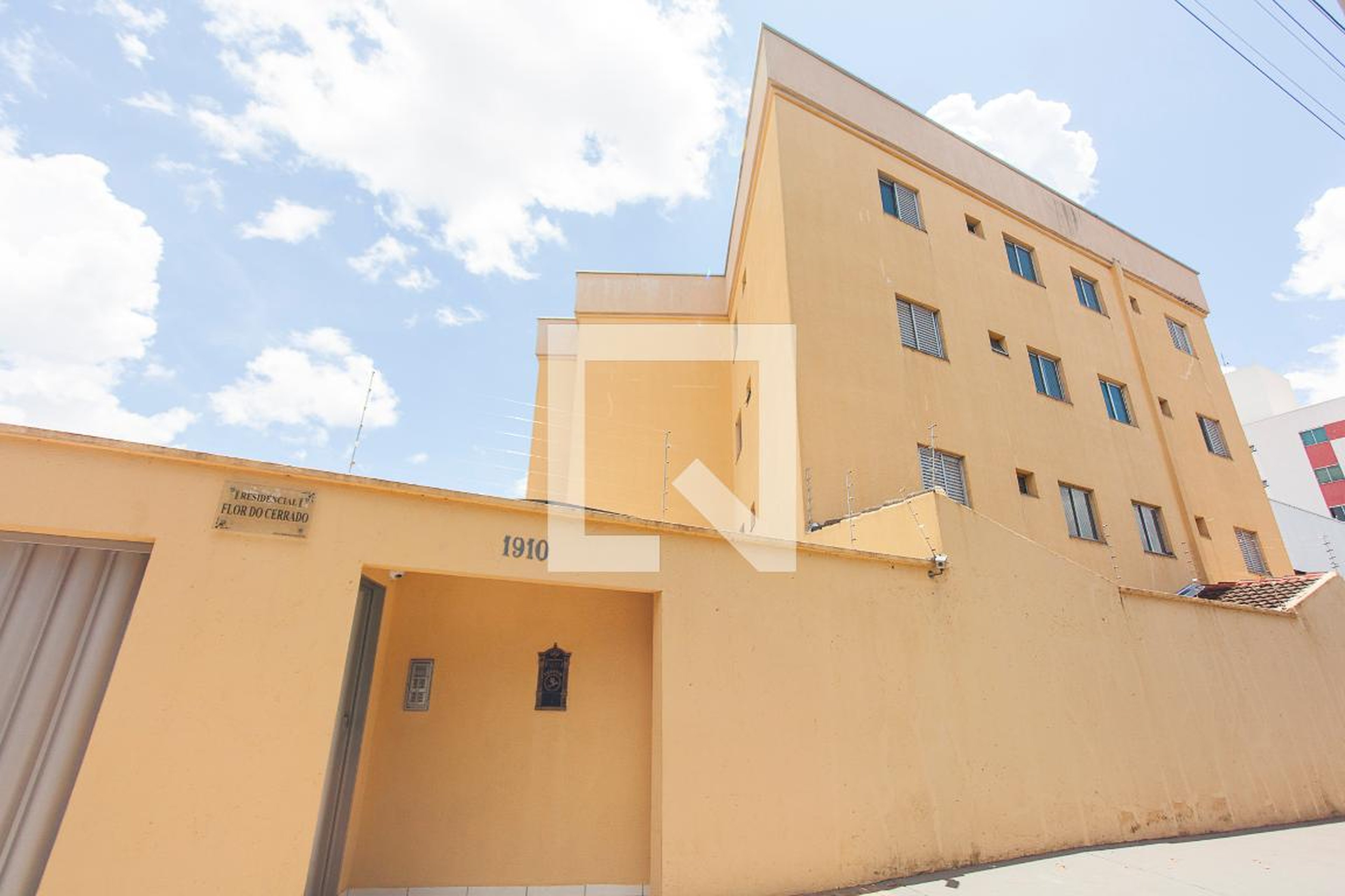 Fachada Edifício Flor do Cerrado