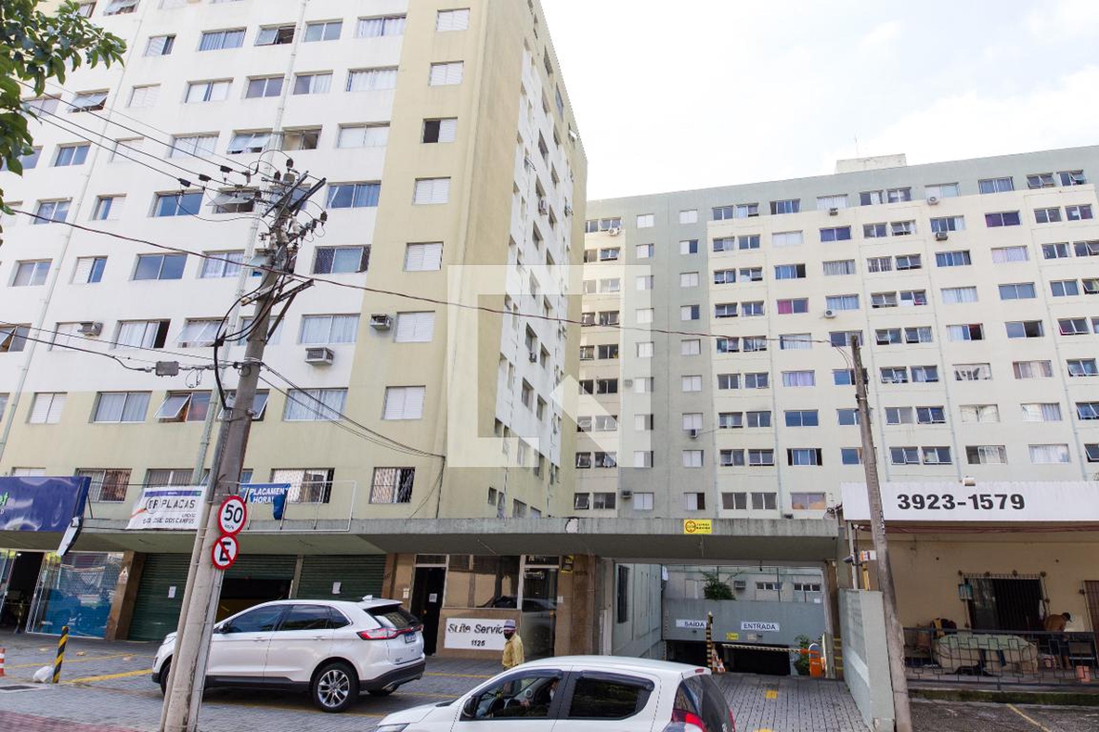 Fachada Condomínio Suite Service