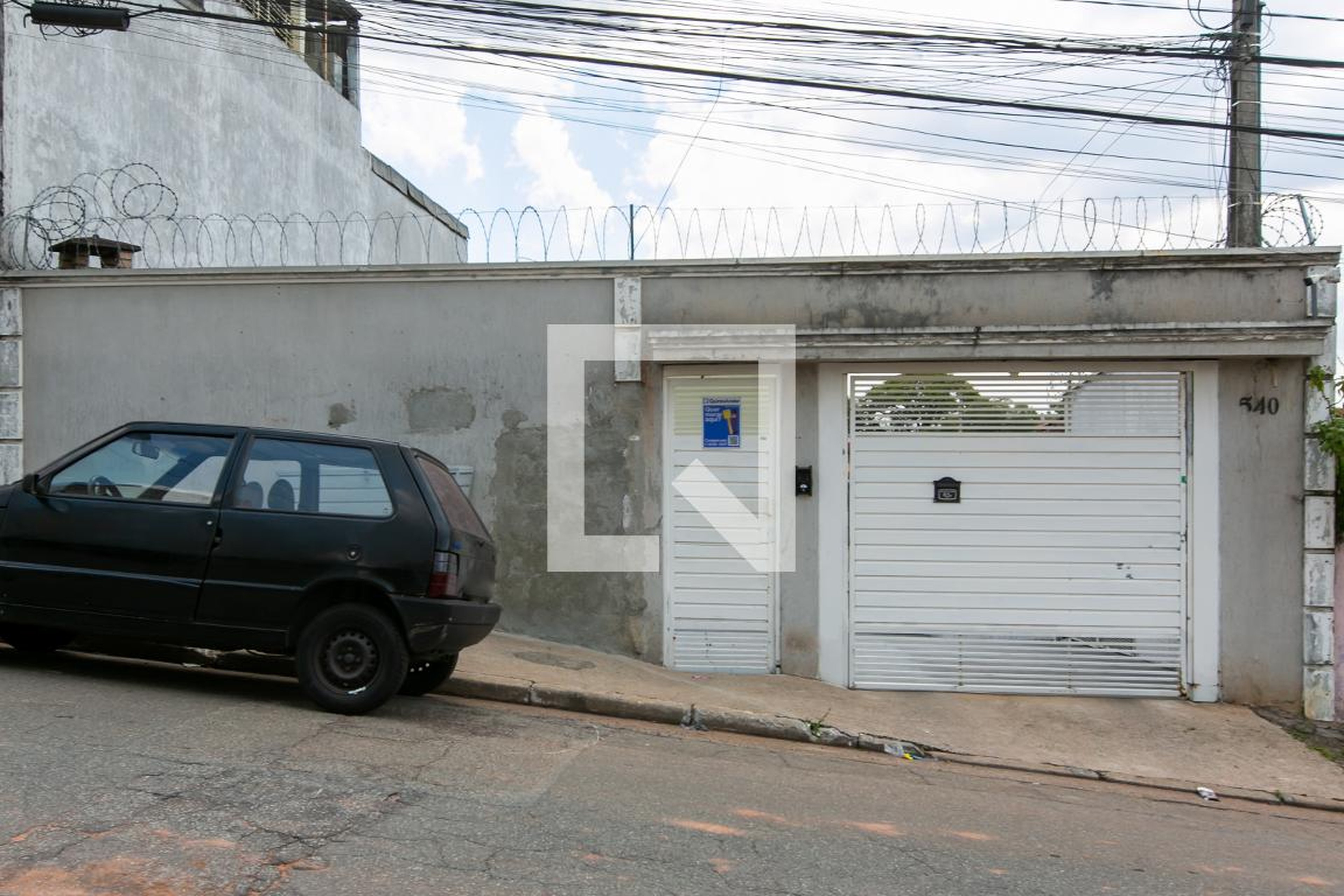 Fachada do Condomínio Condomínio em Rua Waldemar Mancini, 540